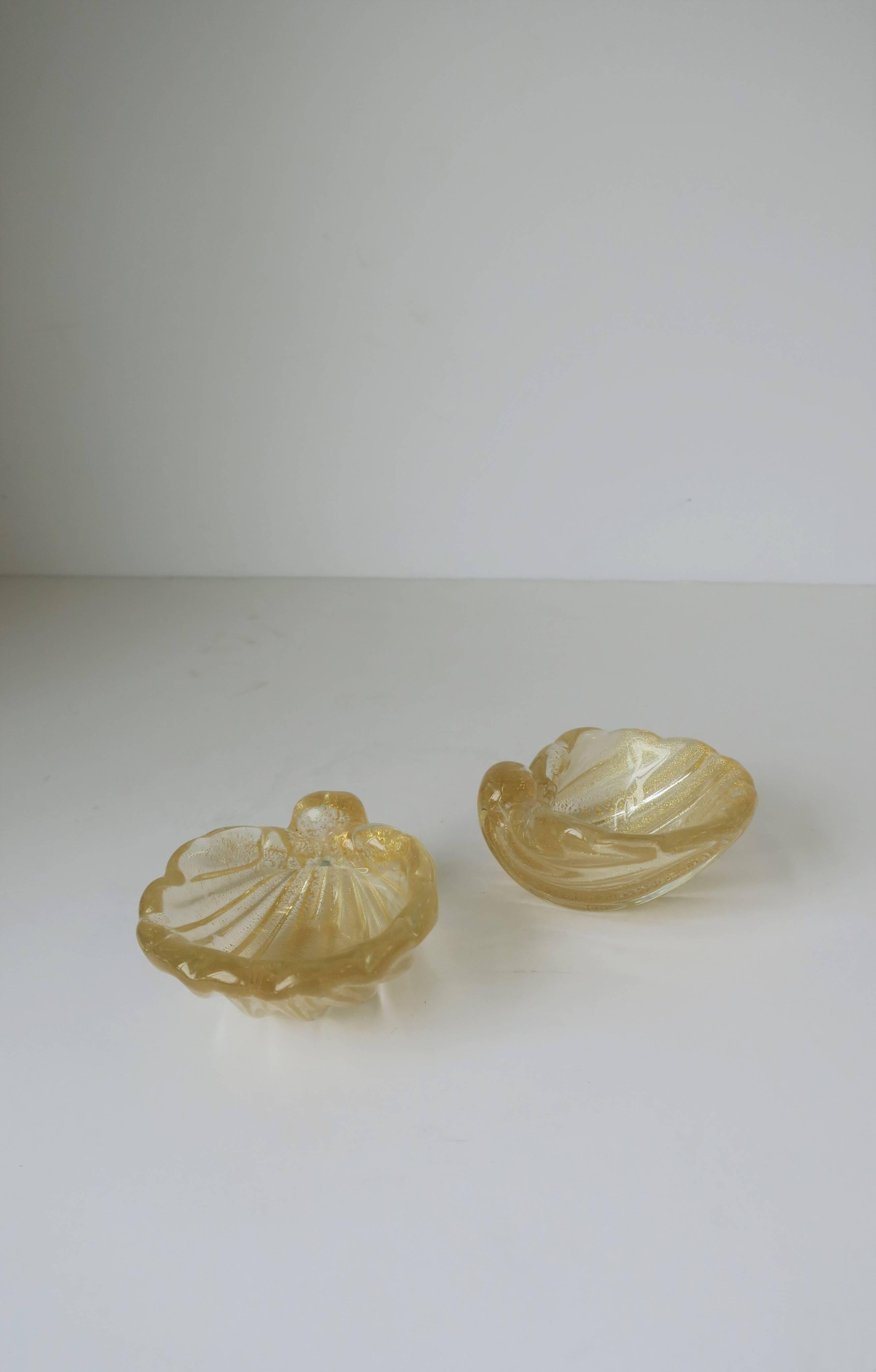 Italian Murano Gold Art Glass Seashell Form Bowl Jewelry Dish 10