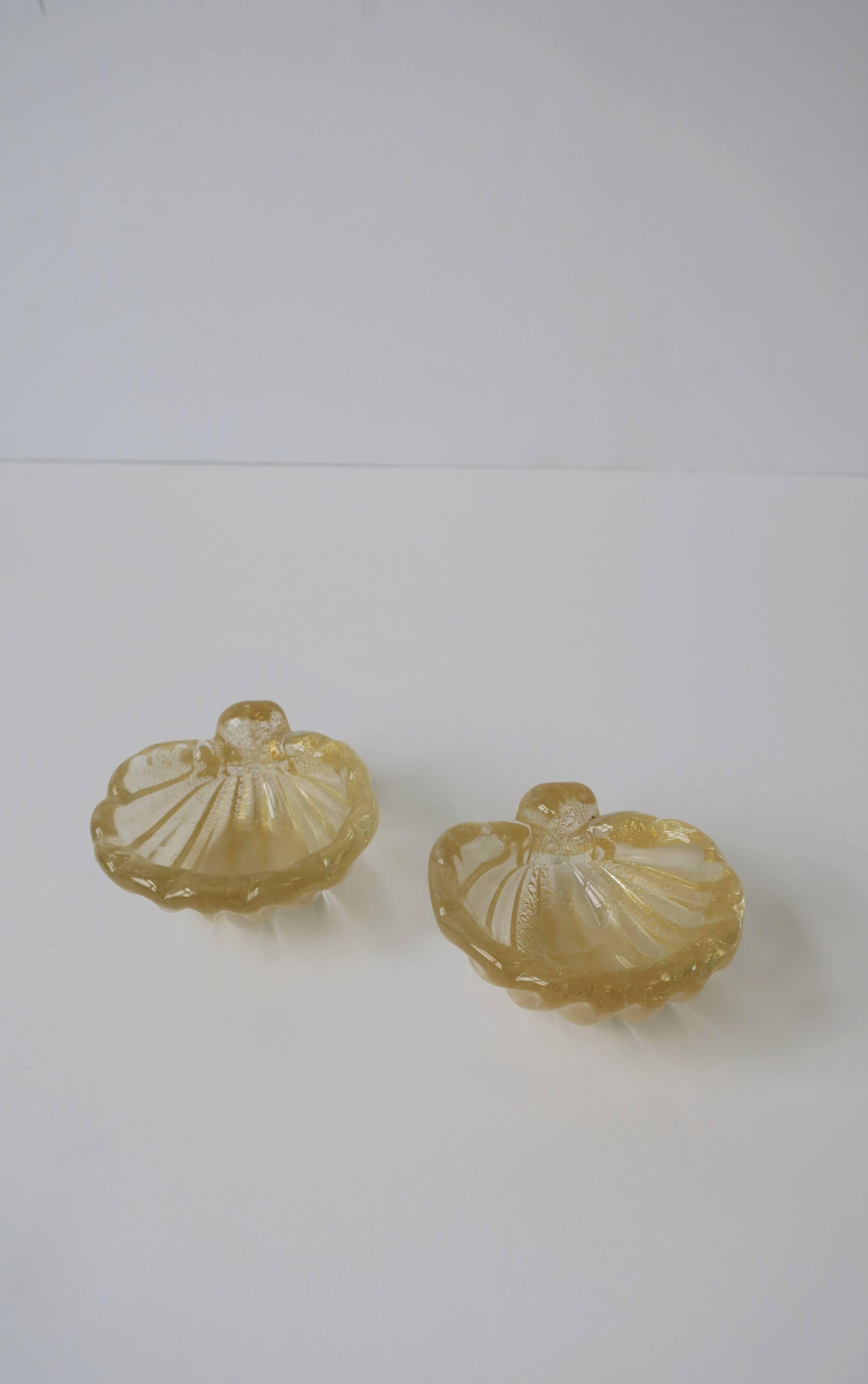 Italian Murano Gold Art Glass Seashell Form Bowl Jewelry Dish 6