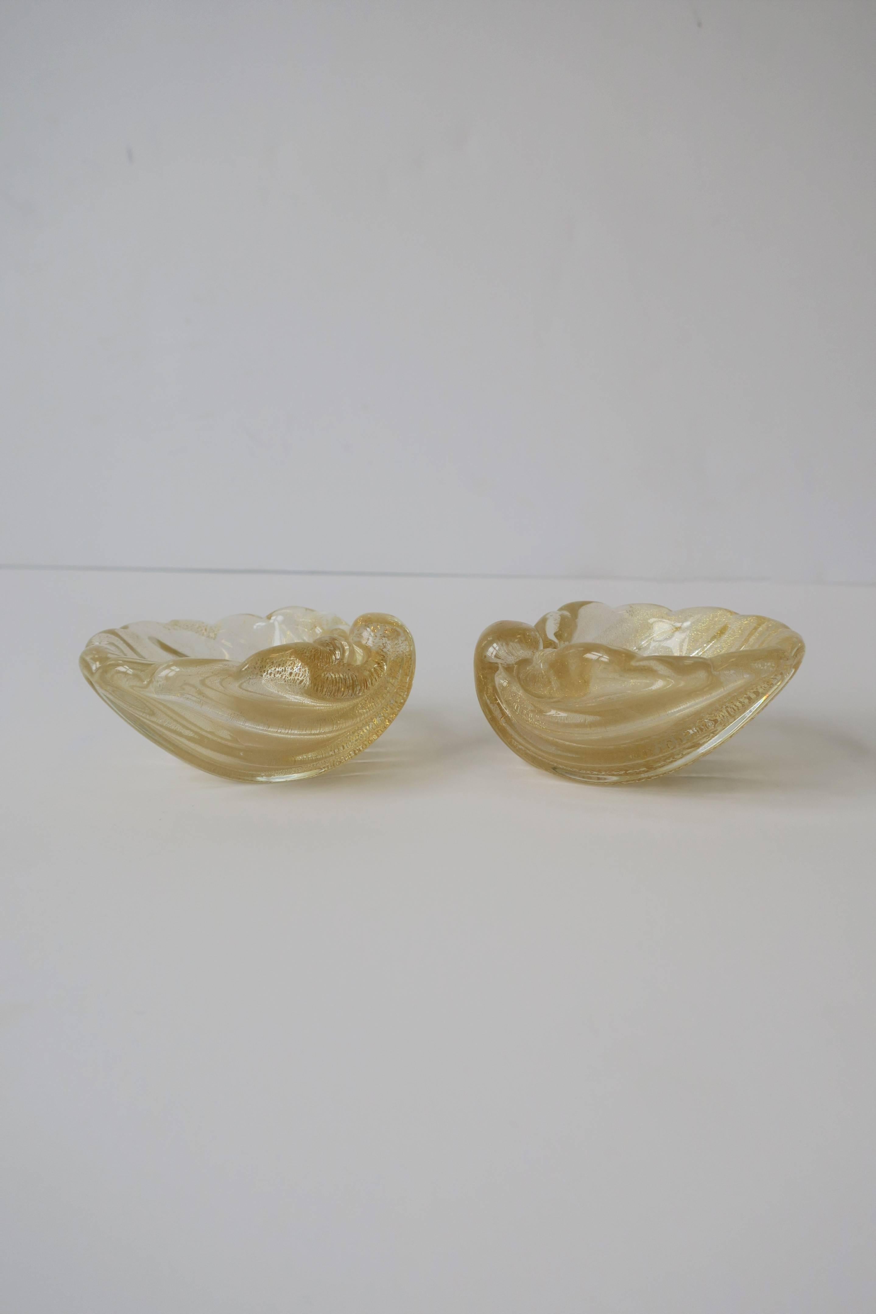 Italian Murano Gold Art Glass Seashell Form Bowl Jewelry Dish 7