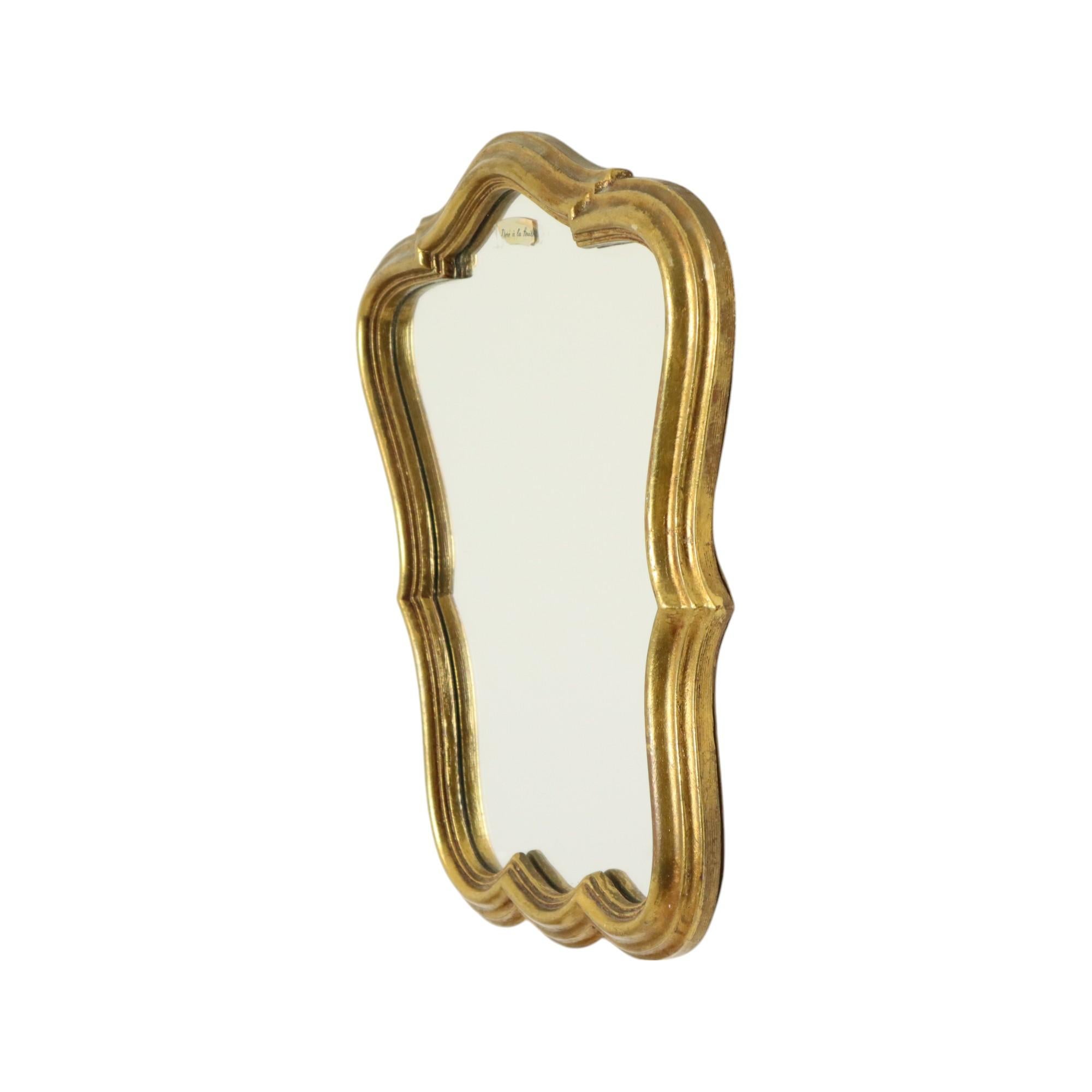 Pequeño Espejo Barroco Dorado Hoja de Oro Francia Clásica Años Sesenta en venta 2