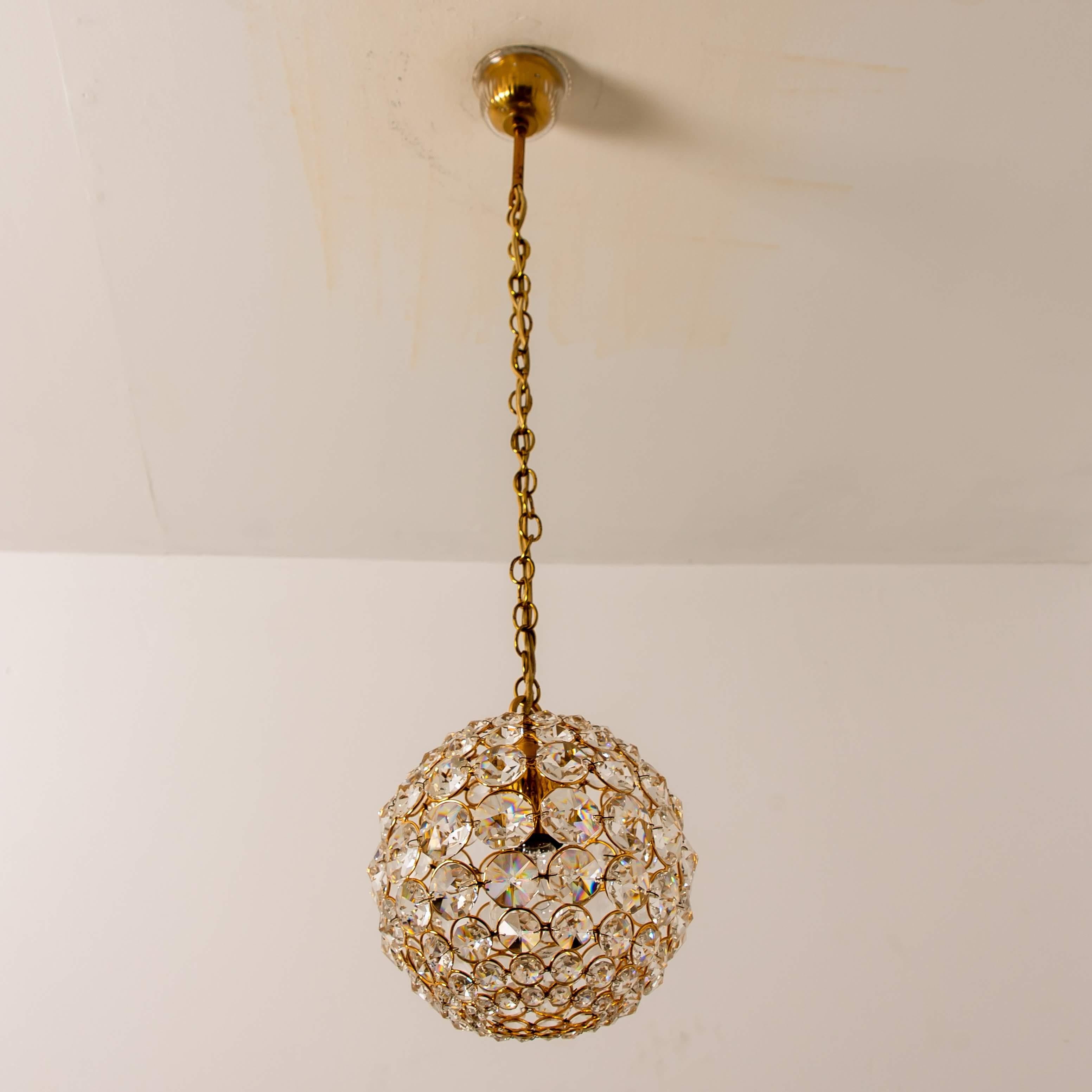 Small Gold-Plated Brass and Crystal Pendant Lamp from Palwa, 1960s In Good Condition In Rijssen, NL