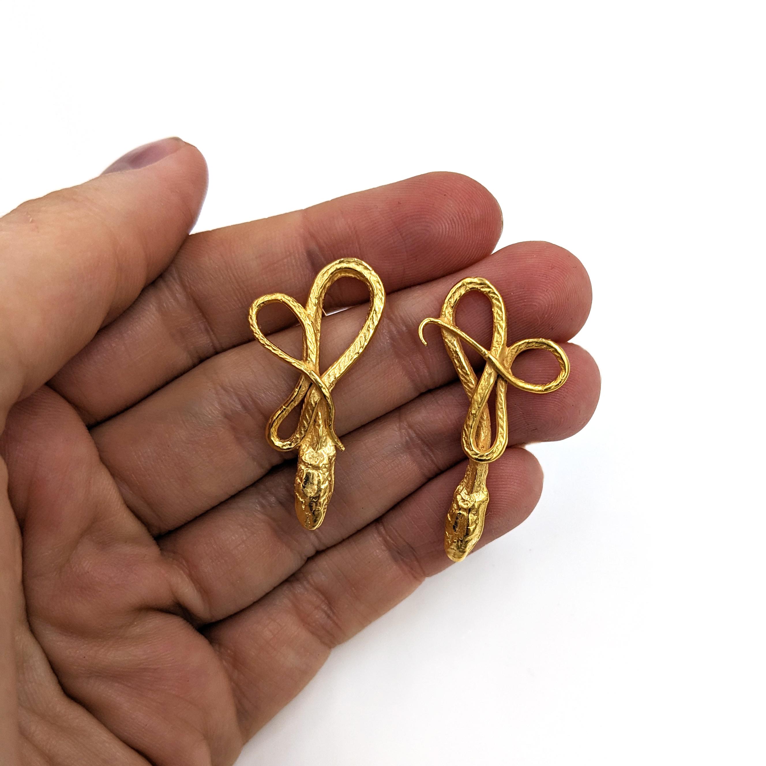 Artisan Small Gold Serpentine Earrings For Sale