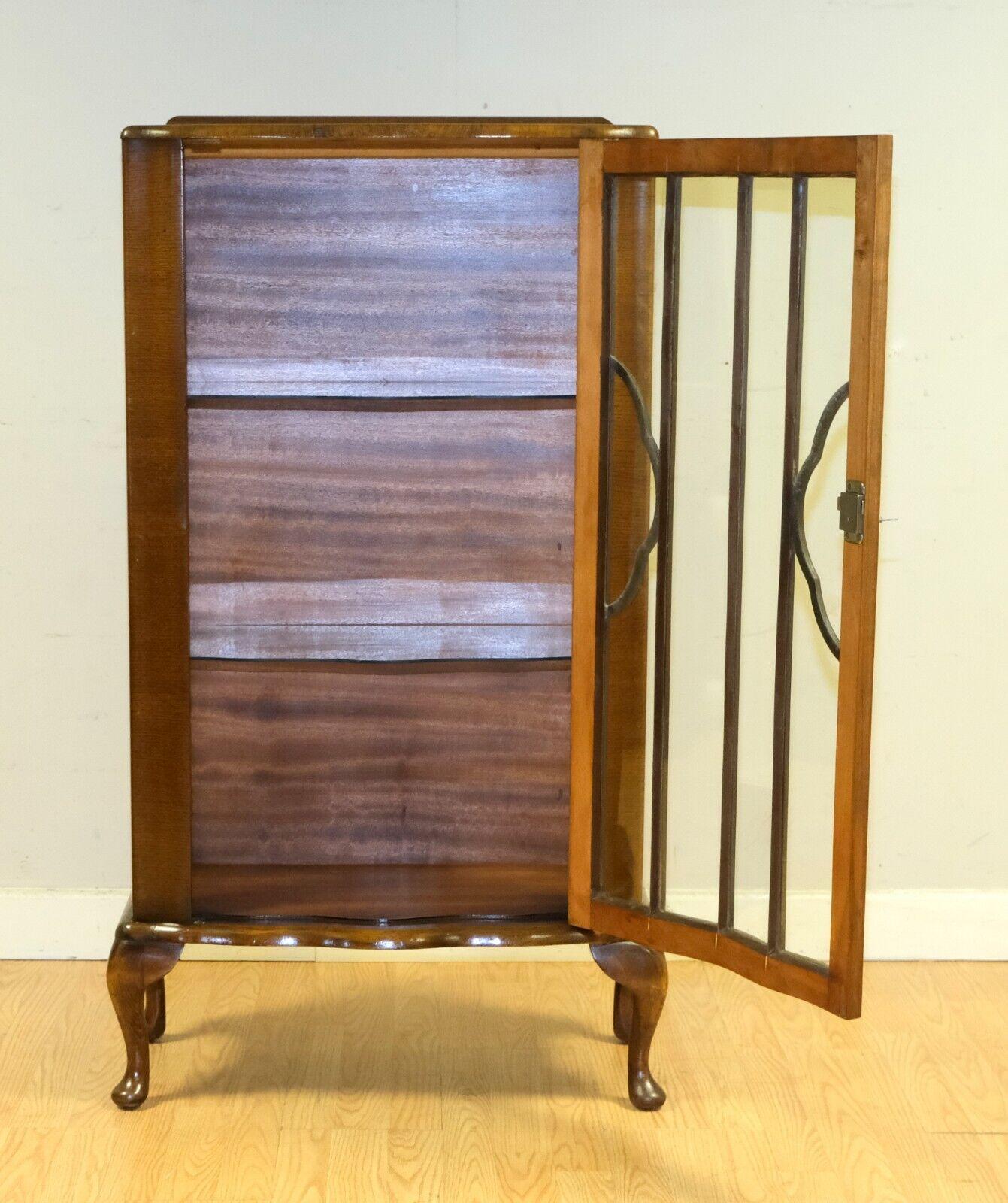 Glass SMALL GORGEOUS WALNUT GLAZED BOOKCASE WiTH GLASS SHELVES ON QUEEN ANN STYLE LEGS For Sale