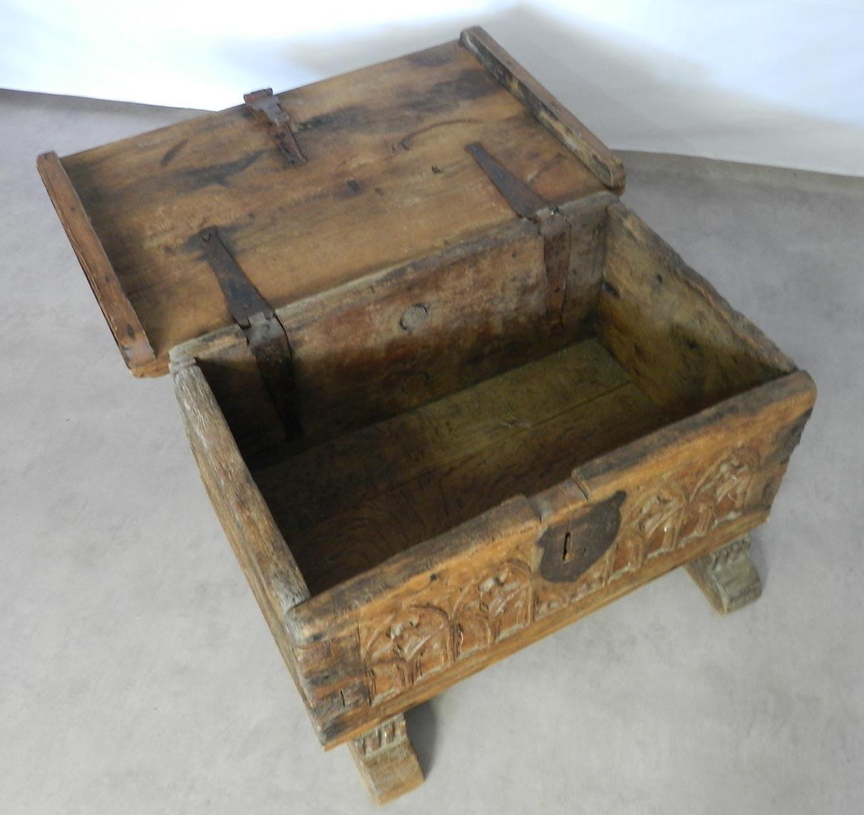 Small Gothic Chest Carved Oak French Provincial Antique Bible or Strong Box 5