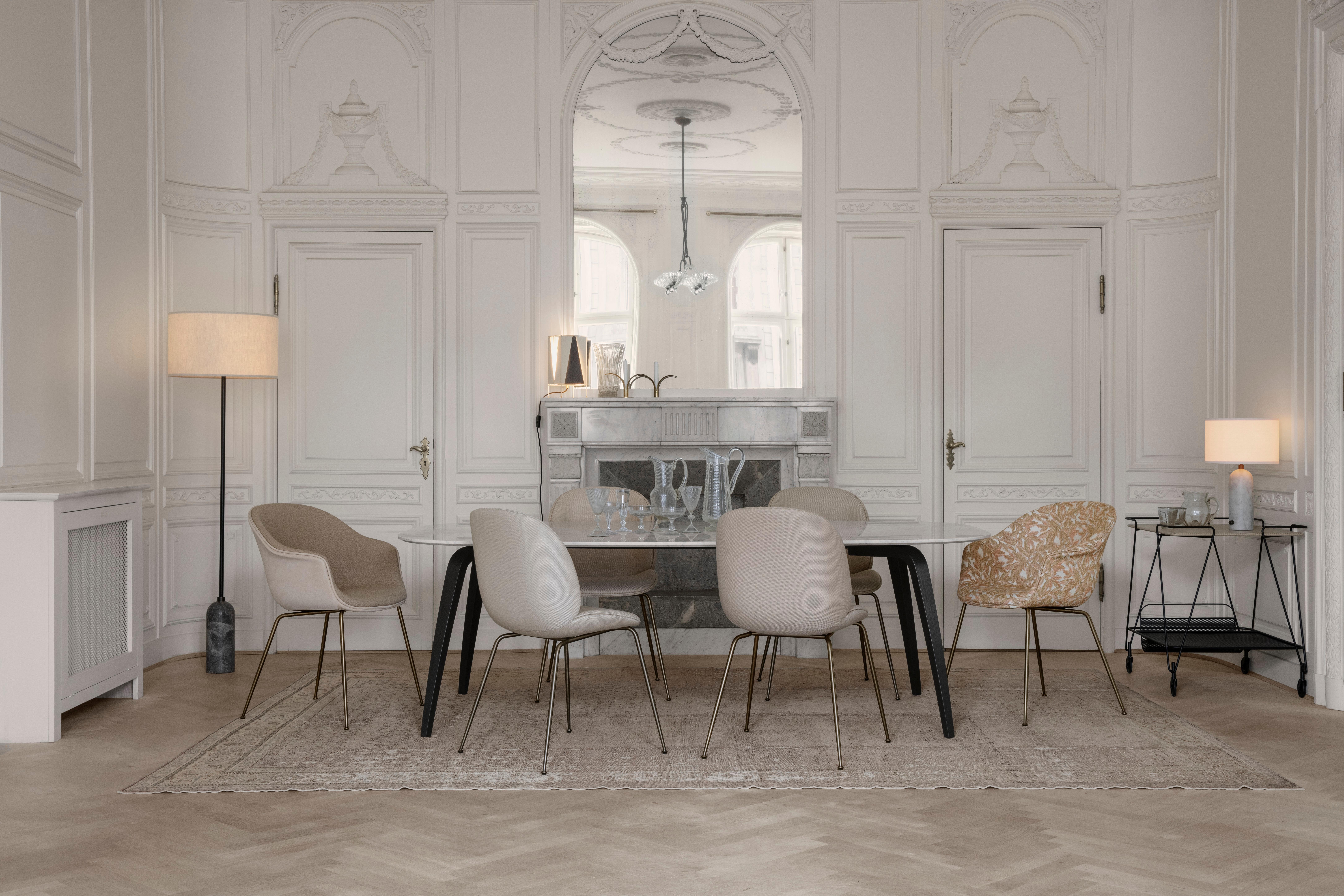 Tischlampe „Gravity“ aus Marmor von Space Copenhagen für Gubi in Weiß (Dänisch) im Angebot
