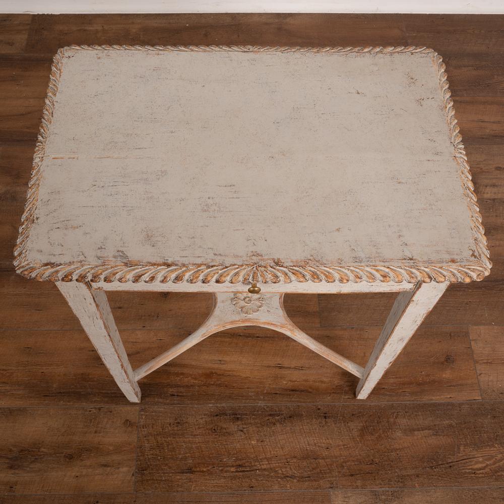 Small Gray Painted Gustavian Side Table, Sweden, circa 1880 In Good Condition In Round Top, TX
