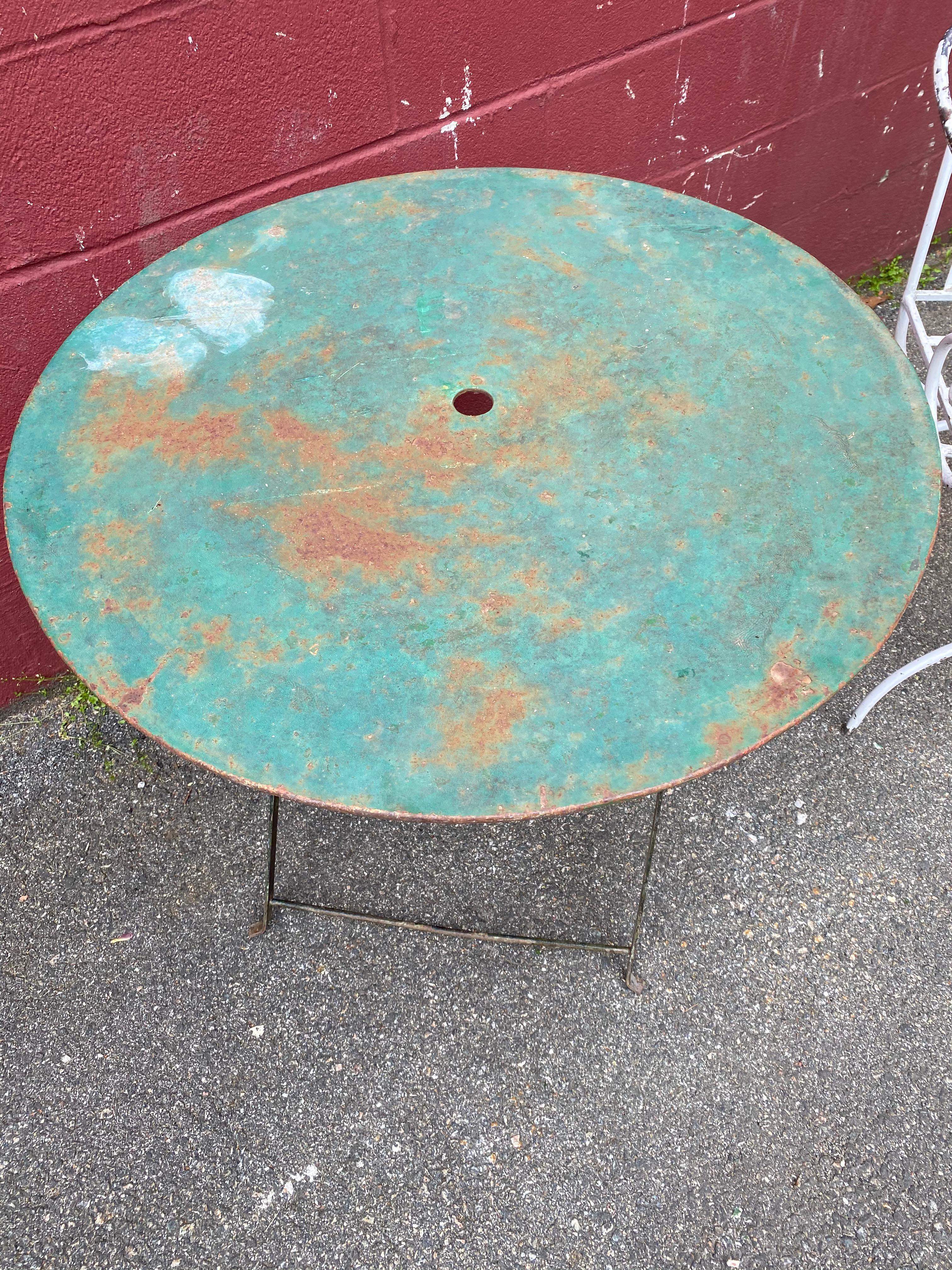 Small Green Painted Folding Garden Table In Good Condition In Buchanan, NY