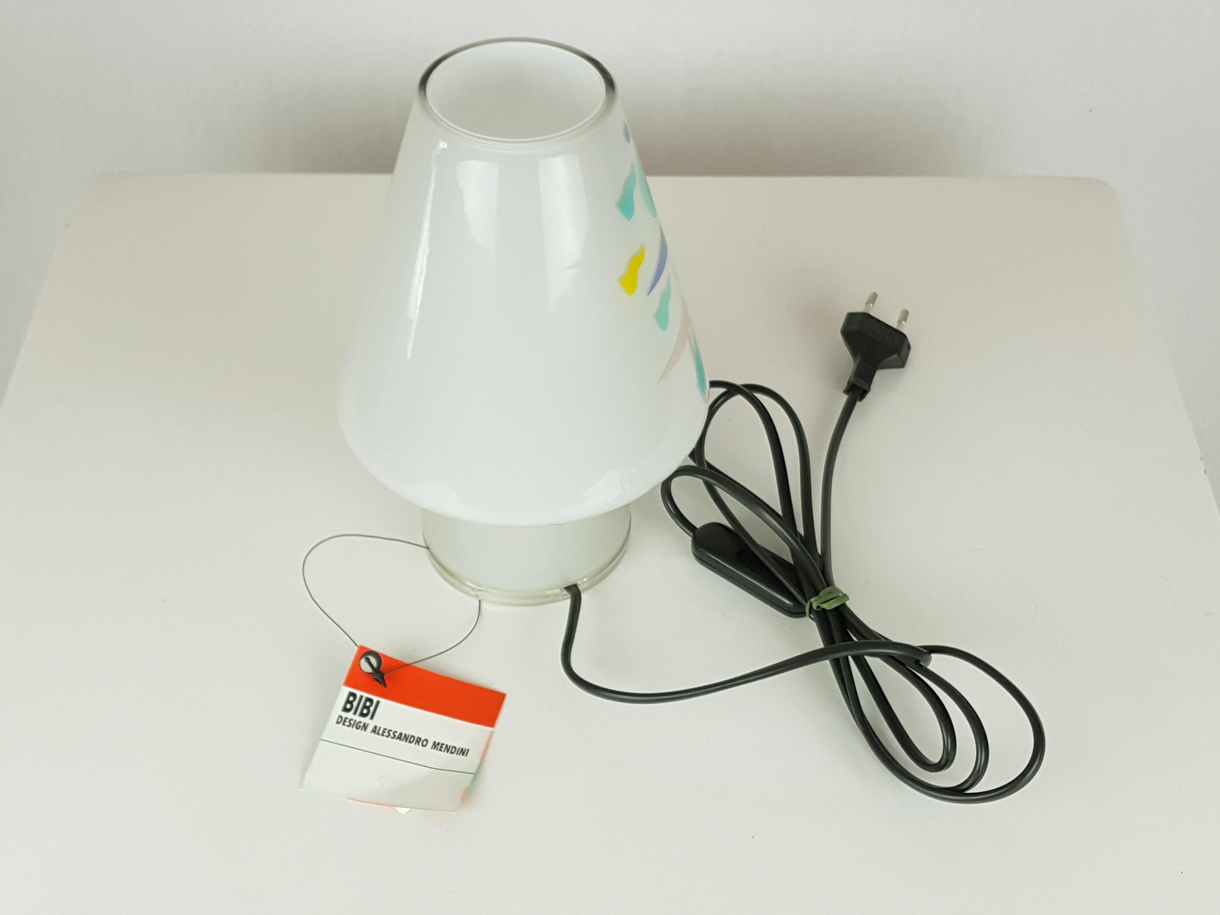 Postmoderne Petite lampe de bureau à abat-jour en verre gris Bibi de A. Mendini pour Artemide-Sidecar, 1993 en vente