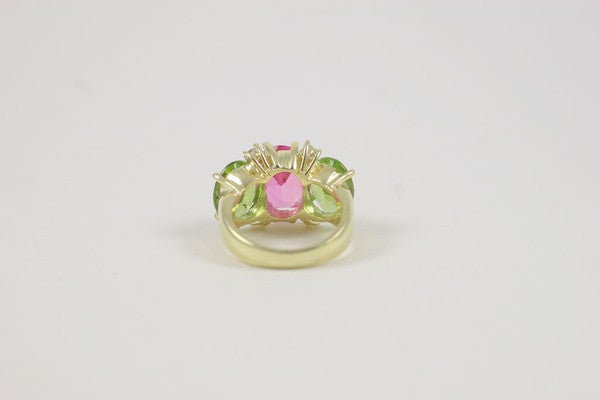 Petite bague Gum Drop avec topaze rose, péridots et diamants en vente 9
