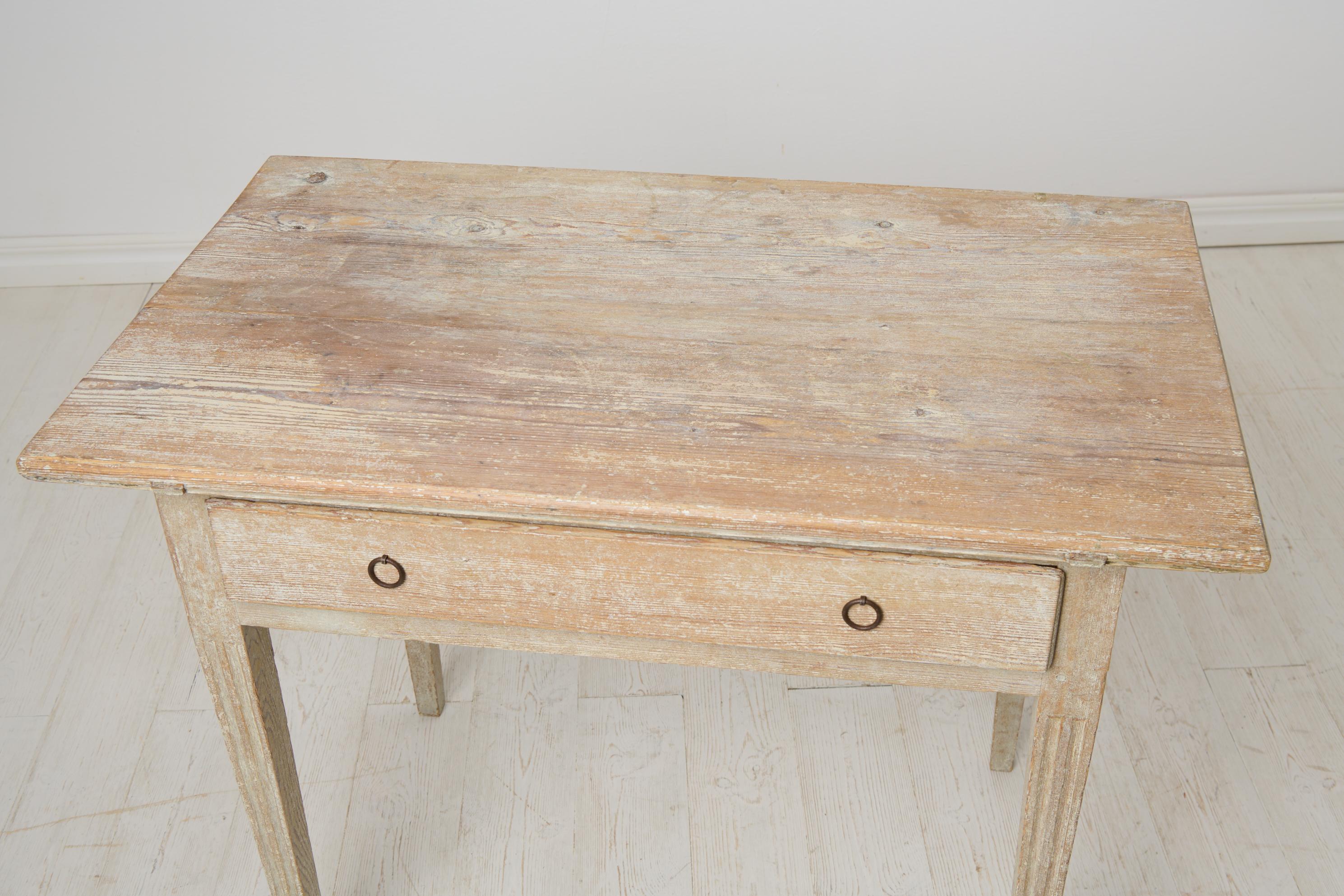 Small Gustavian Antique Country House Side Table from Northern Sweden For Sale 2