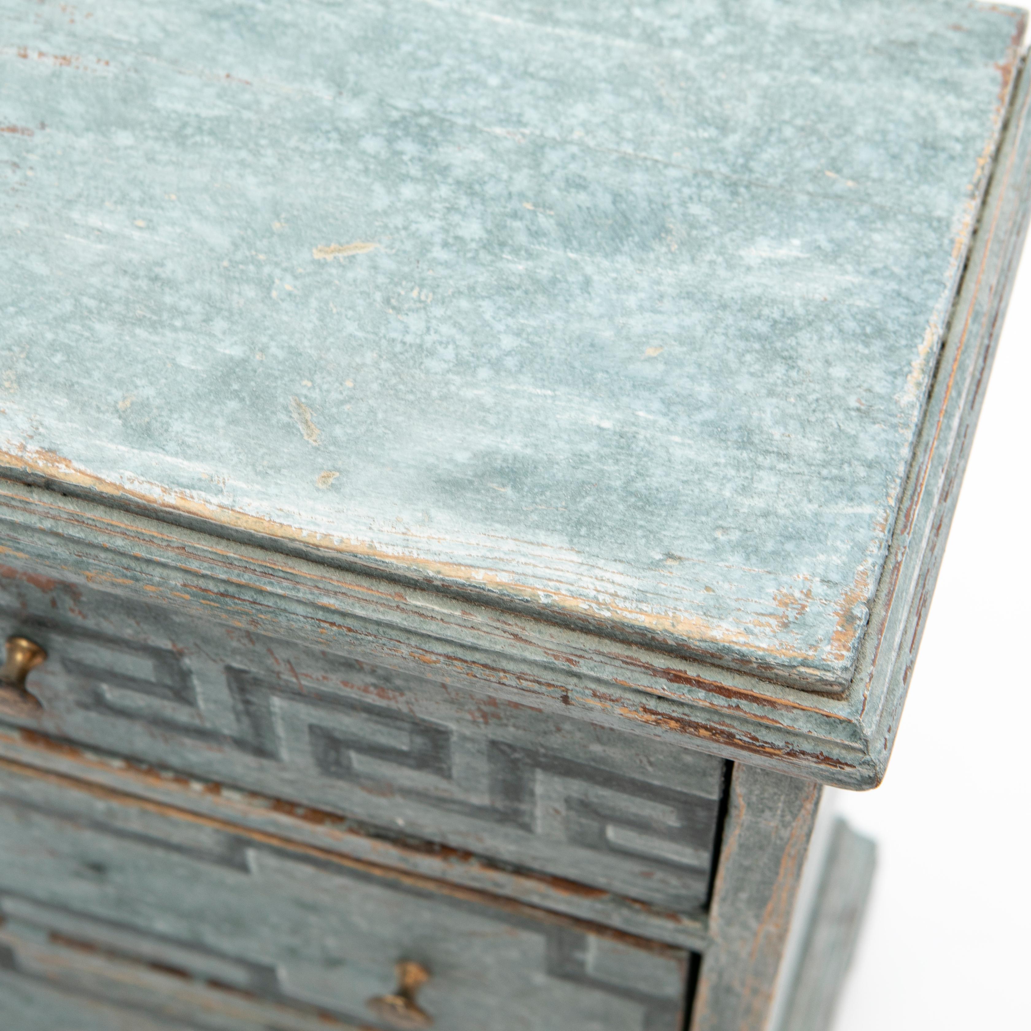 Small Gustavian Chest Drawers Painted Blue For Sale 9