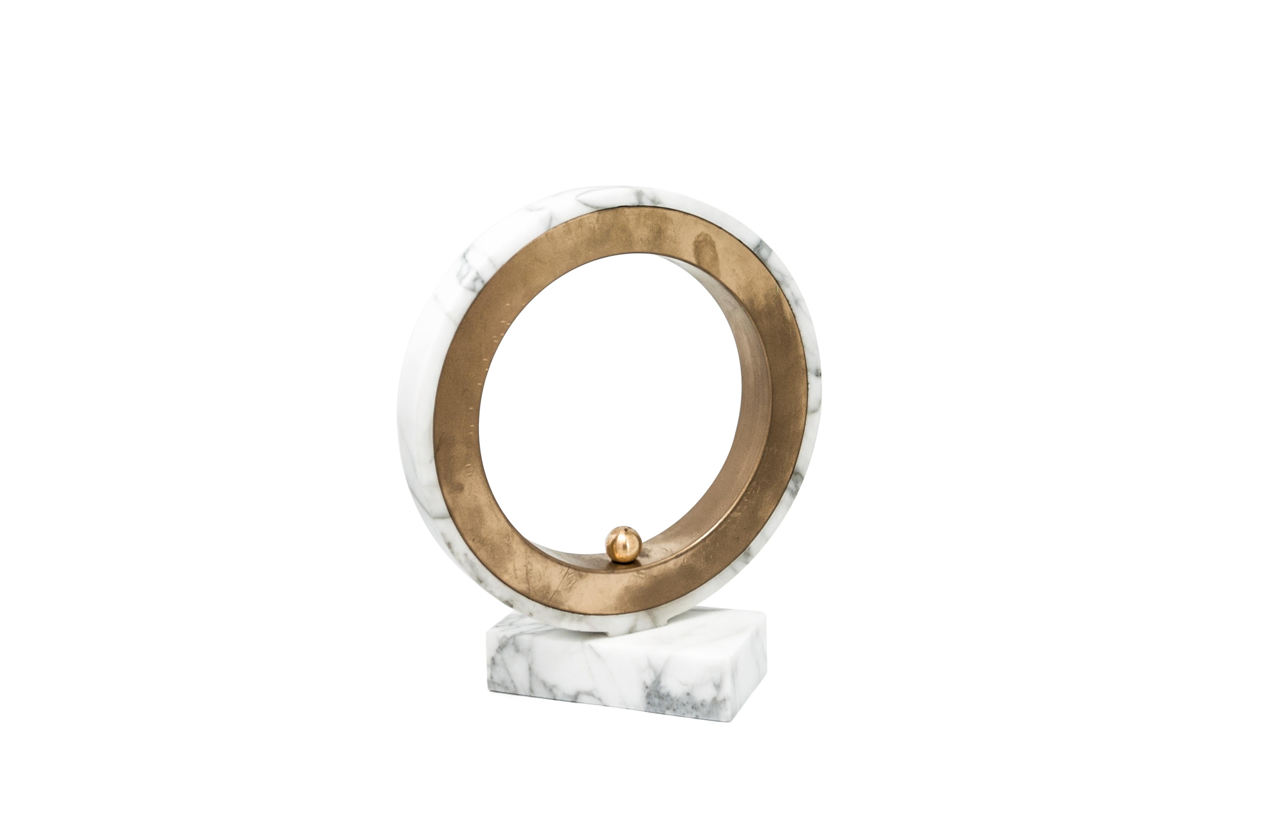 Handmade Small Halo Lamp in White Carrara Marble and Brass For Sale 3