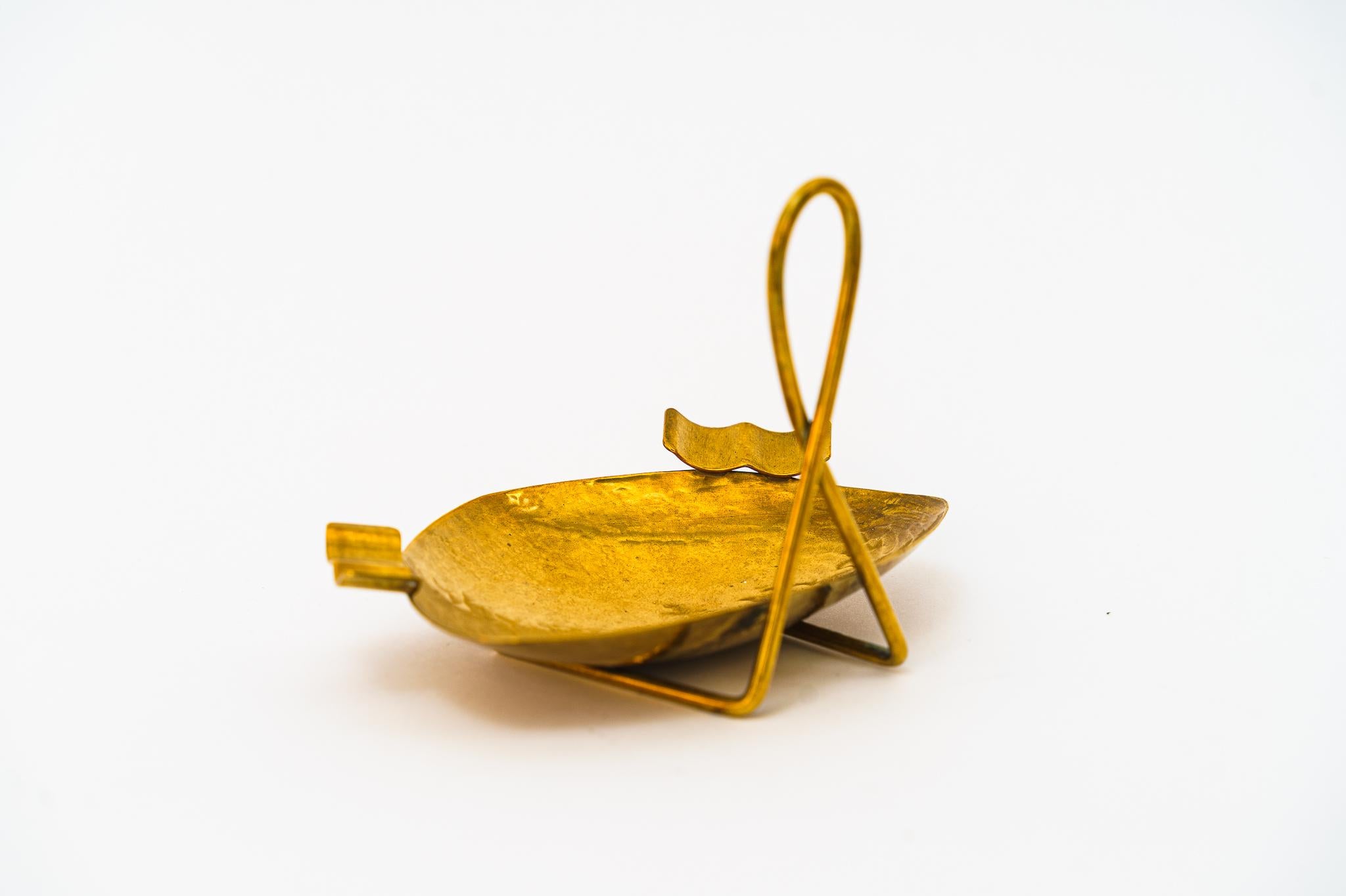 Small Hammered Ashtray Vienna Around, 1950s In Good Condition For Sale In Wien, AT