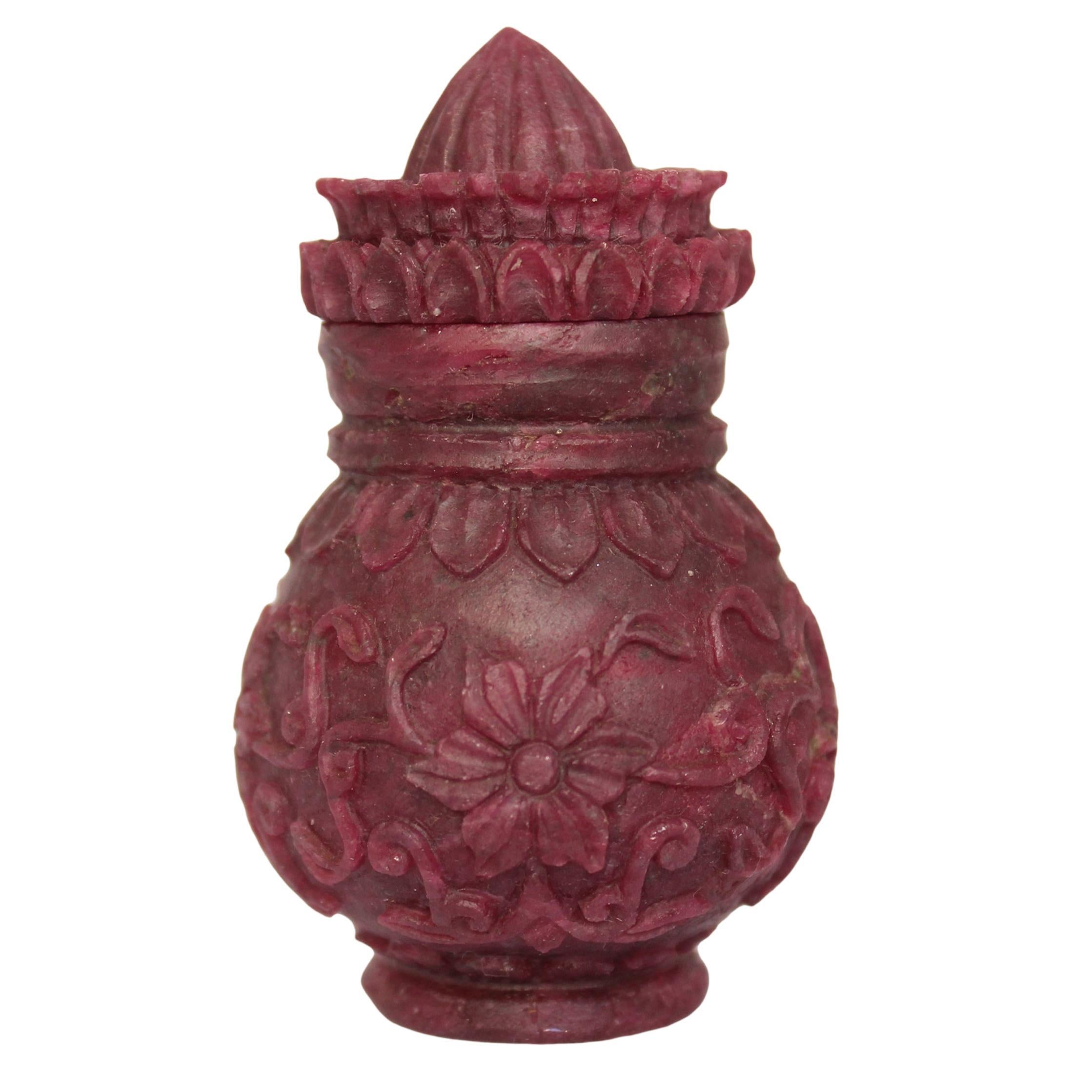 Small Hand Carved Mughal Ruby Snuff / Vermilion Bottle 'Kalash' For Sale