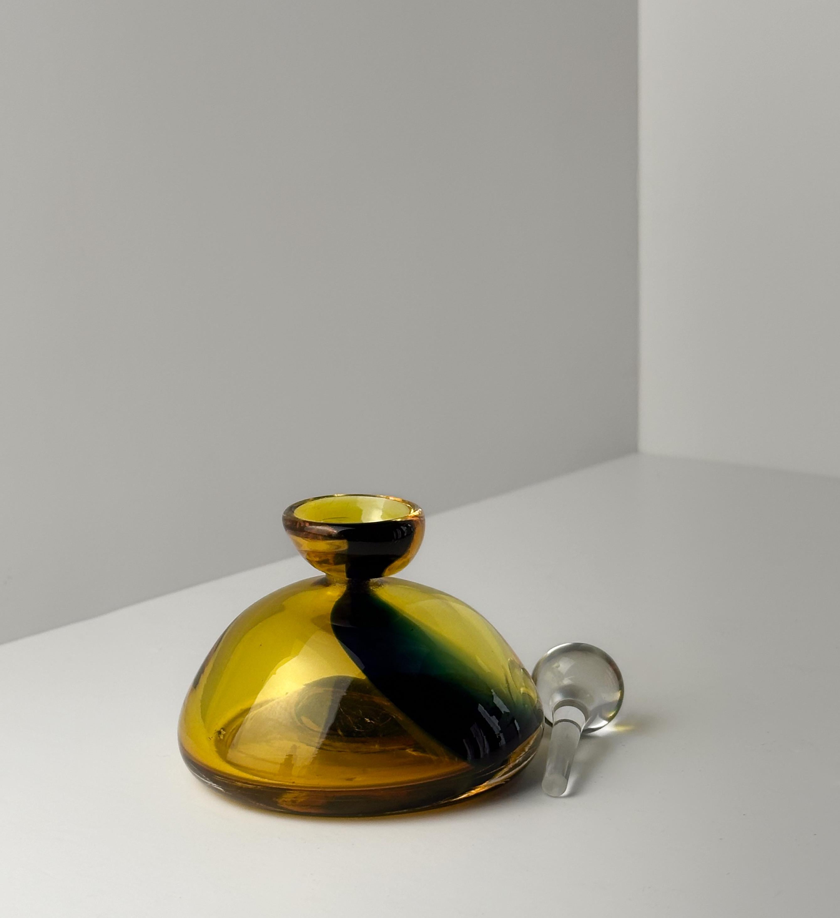 Frasco de perfume vintage de vidrio artístico amarillo y azul - Firmado Tati 1997 Británico en venta