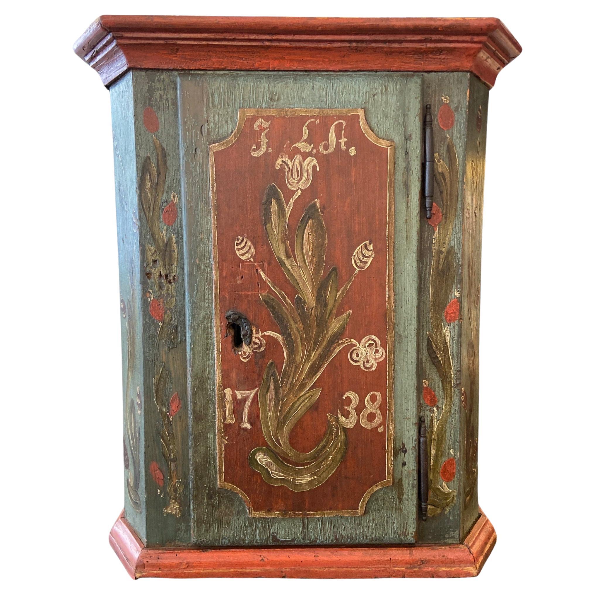 Petit meuble peint à la main, daté de 1736
