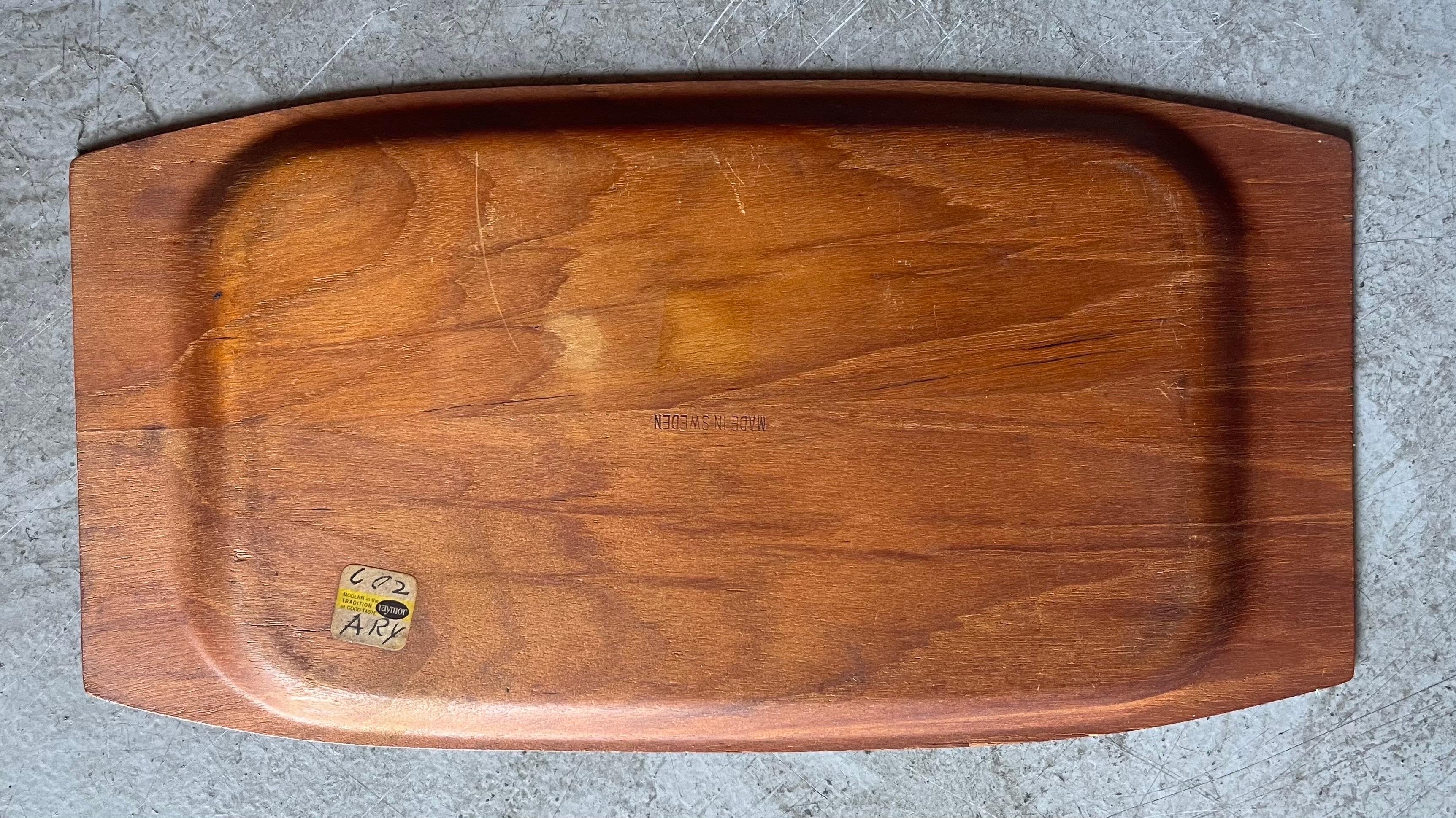 Small Hand-Painted Teak Serving Tray by Raymor For Sale 2