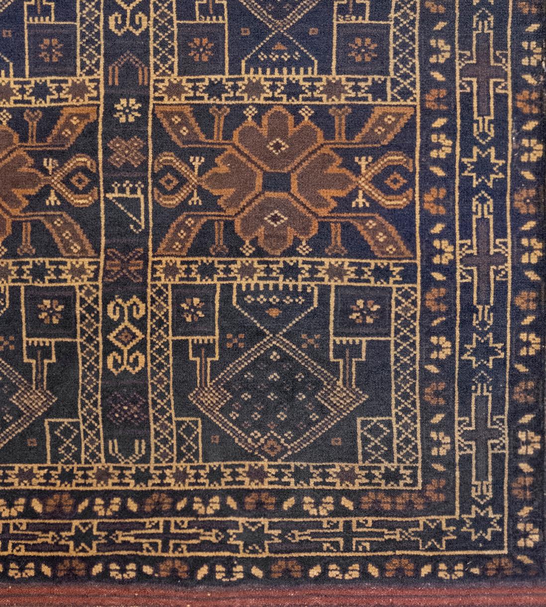 Handgewebter Baluch-Akzent-Teppich aus Wolle im Zustand „Gut“ im Angebot in West Hollywood, CA