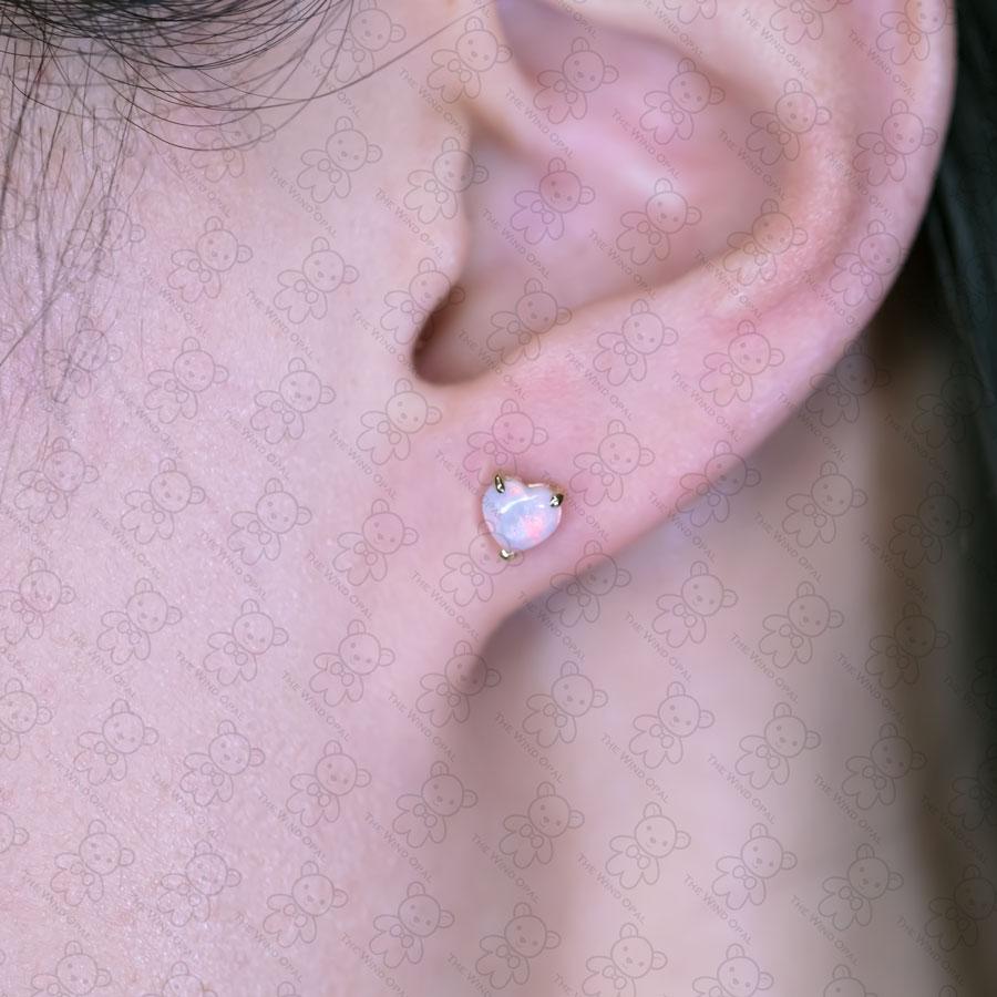 Brilliant Cut Small Heart Shaped Australian Solid Opal Stud Earrings 14K Yellow Gold For Sale