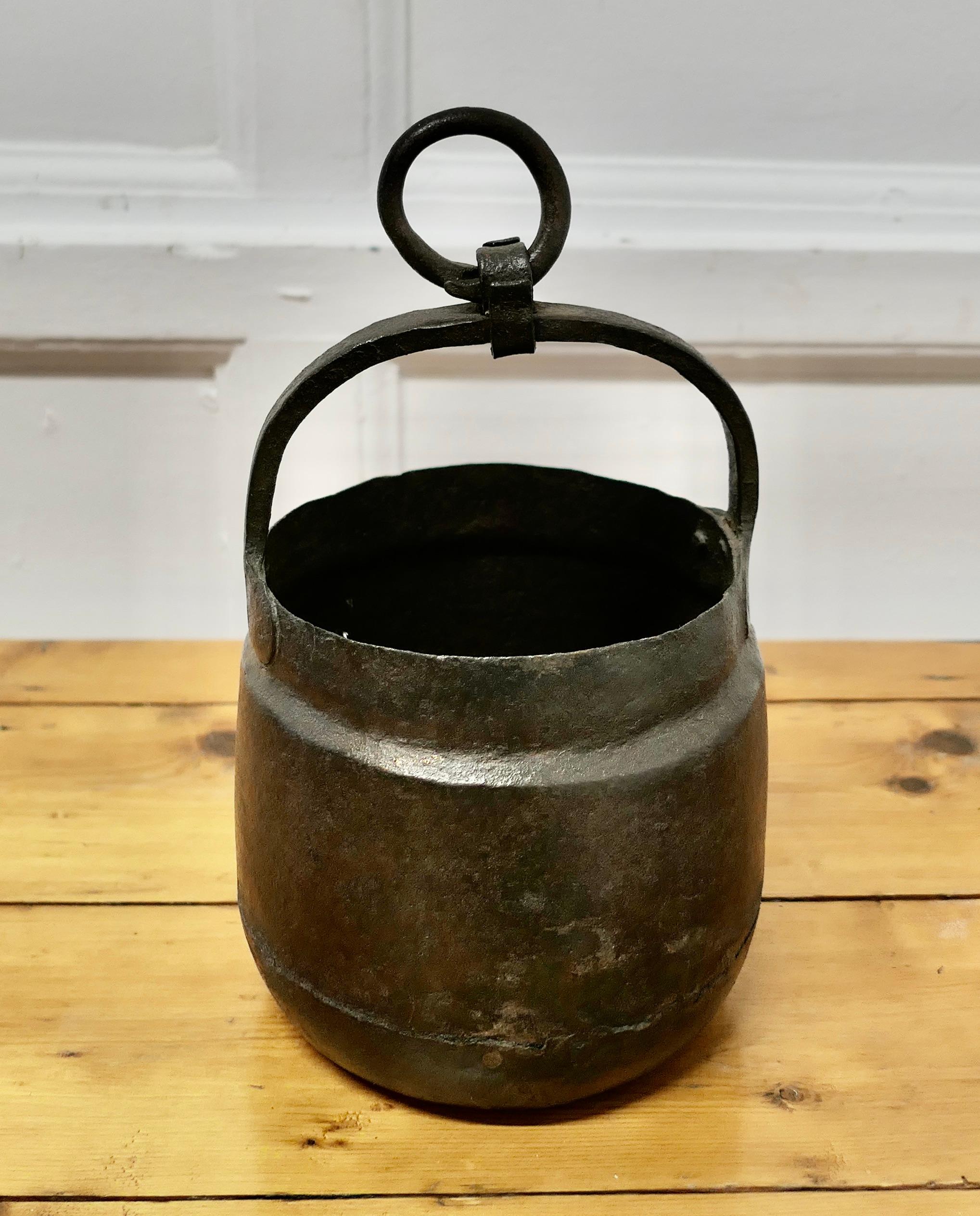Folk Art Small Heavy Hand Forged Iron Bucket   This is a lovely small bucket For Sale