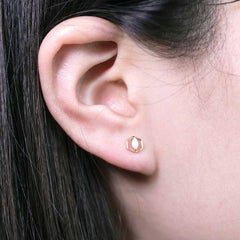 Pendientes Pequeños de Ópalo Australiano en forma de Hexágono Oro Amarillo de 14K