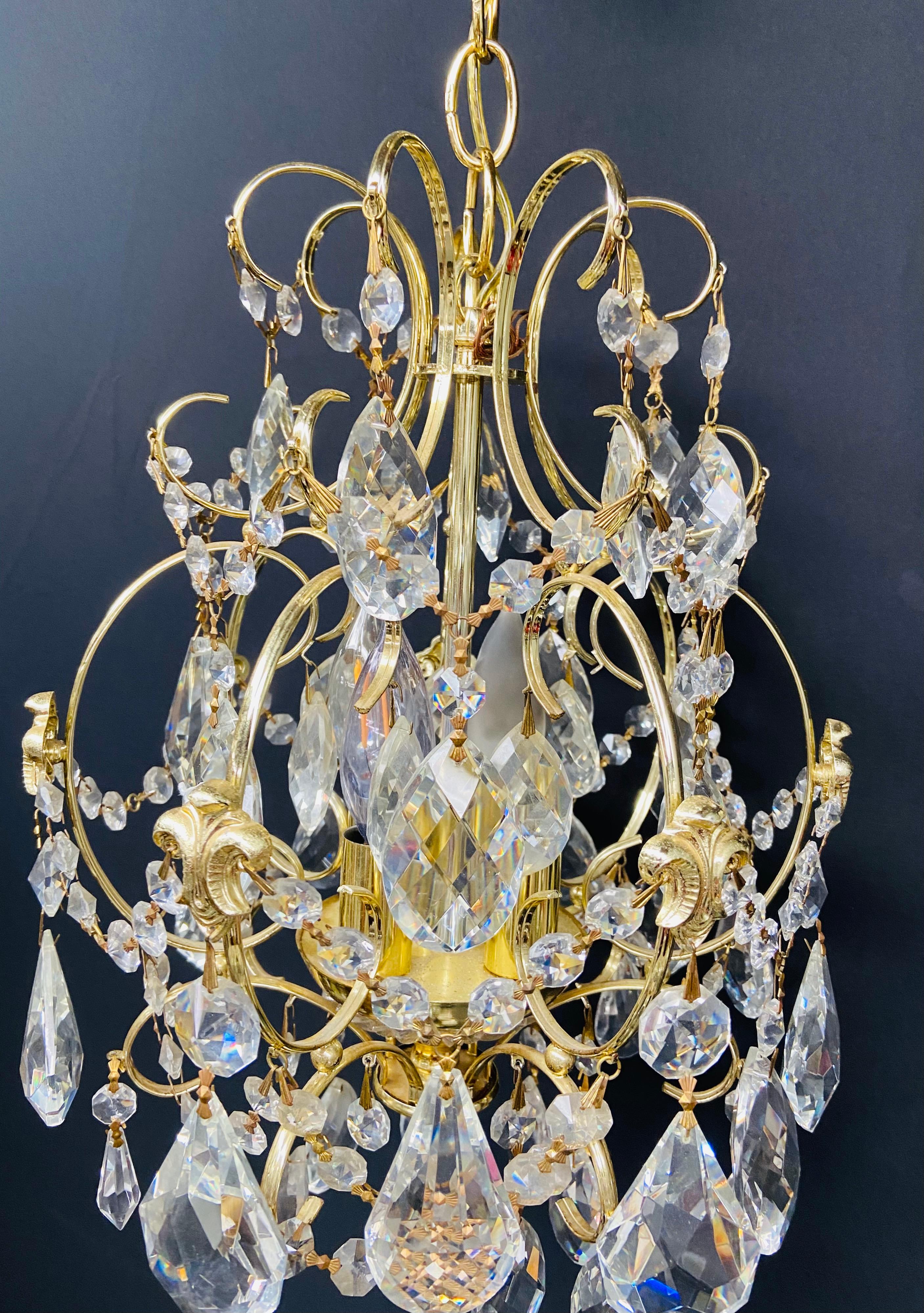 Small Hollywood Regency Style Crystal Brass Chandelier In Good Condition In Plainview, NY