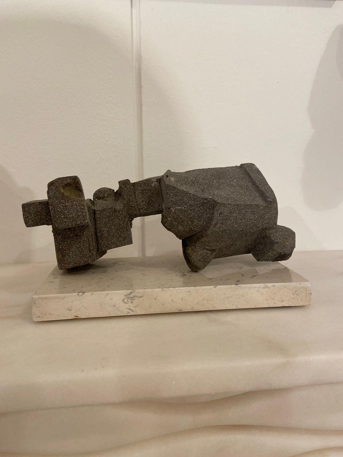 Horizontal grey sculpture by Ignacio Jaramillo Villar  For Sale 1