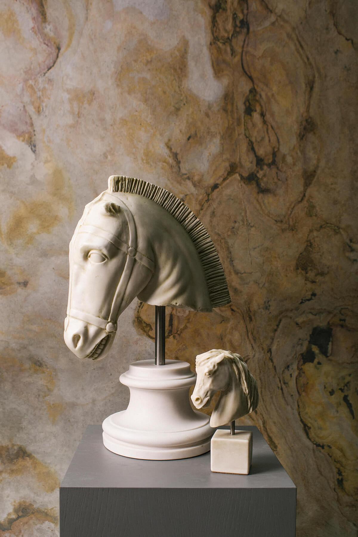 Small Horse Head Bust Statue Made with Compressed Marble Powder In New Condition For Sale In İSTANBUL, TR