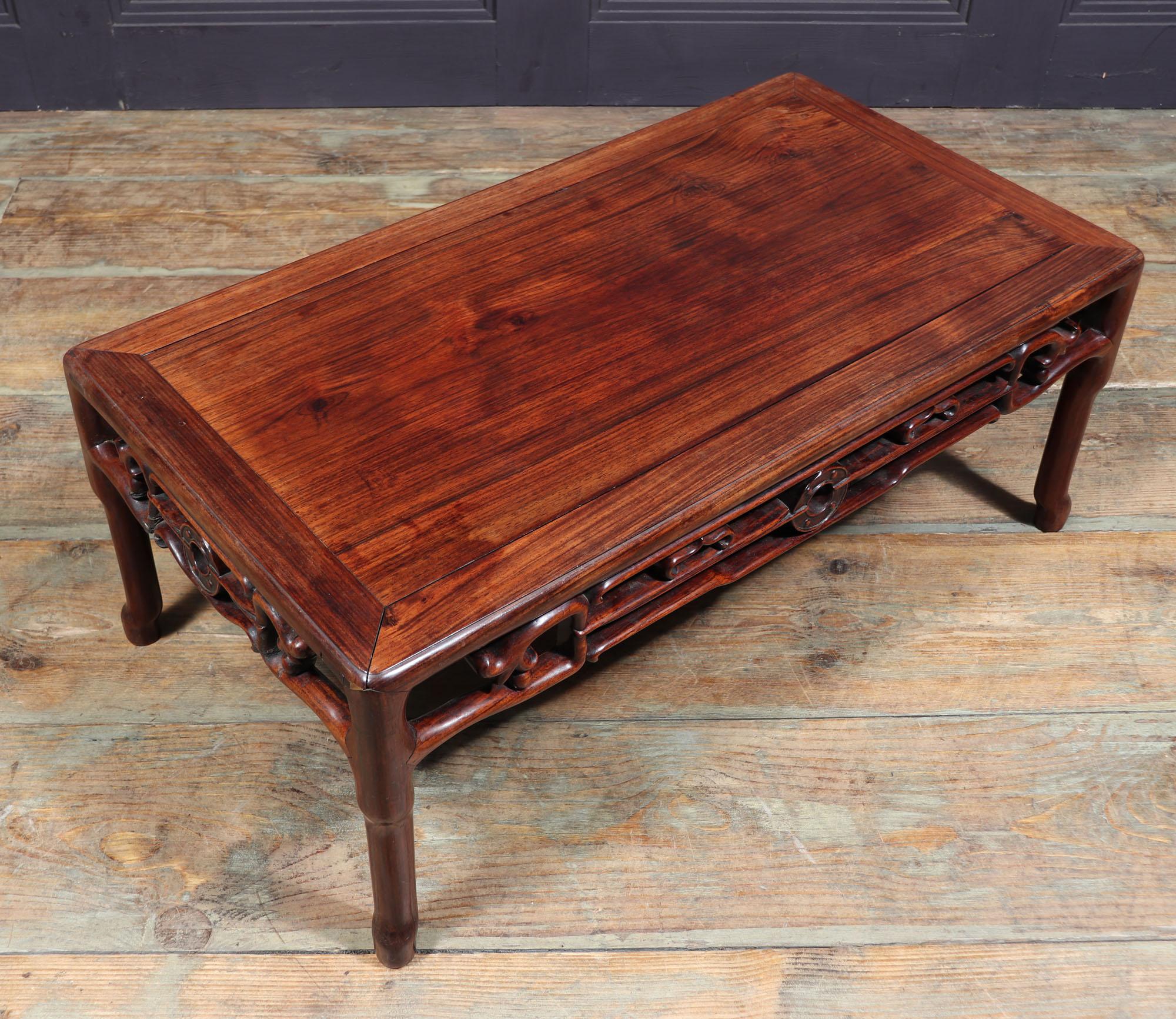 Small Huali Kang Coffee Table, c1880 In Good Condition For Sale In Paddock Wood Tonbridge, GB