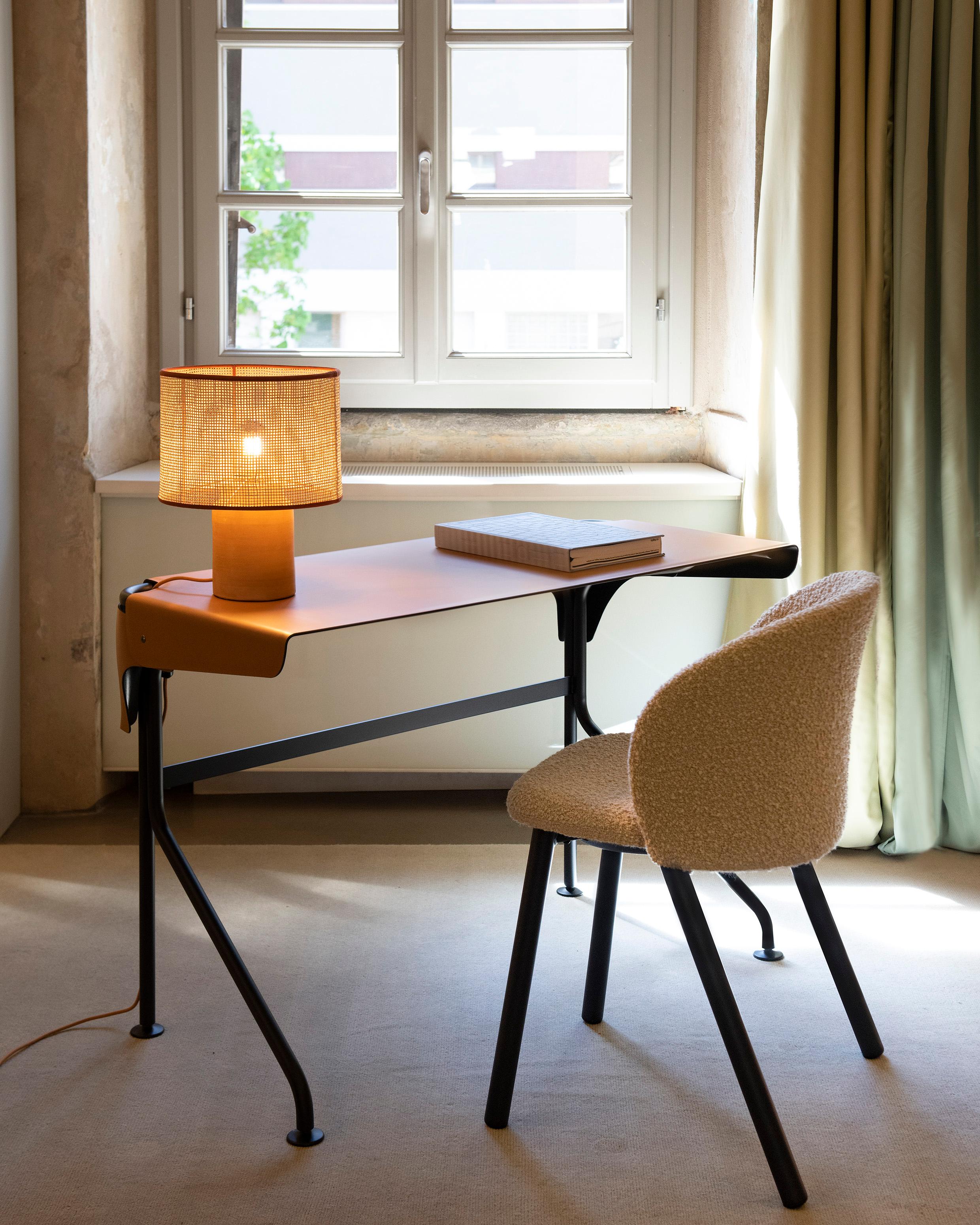 Pequeña I Lámpara de mesa Sonora de ratán by NASSI Italiano en venta
