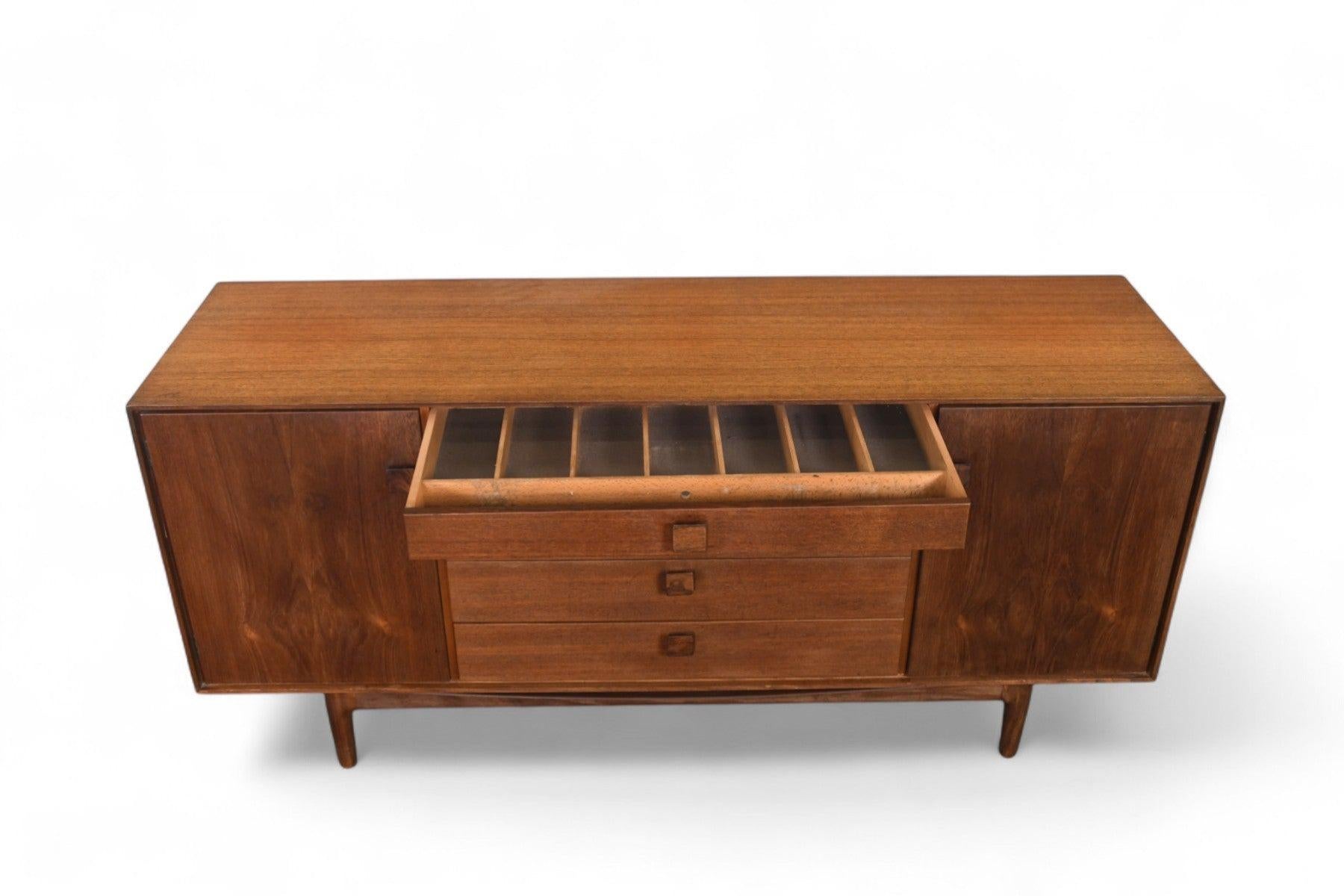 20th Century Small Ib Kofod Larsen 