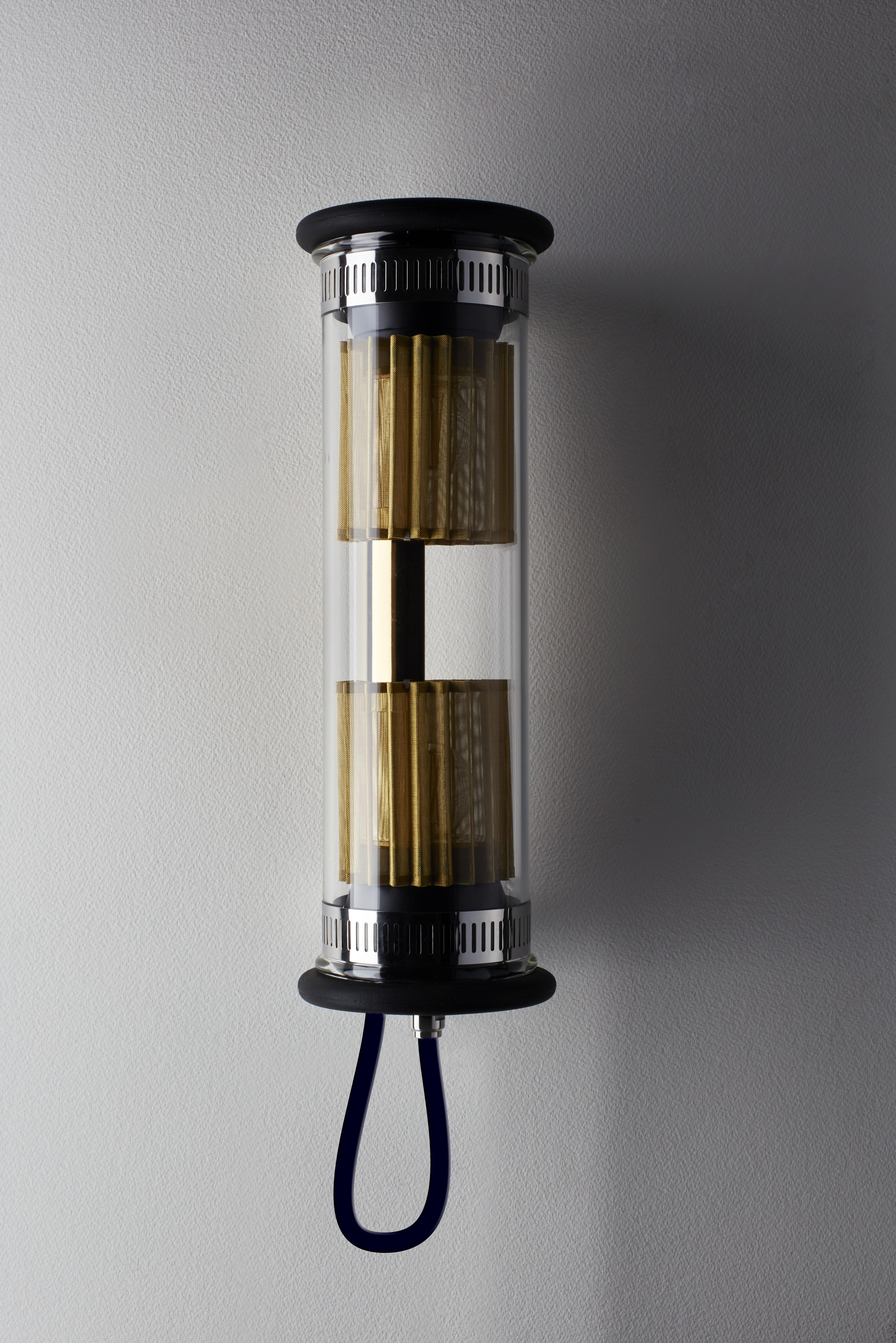 Small In The Tube Gold Wall Lamp by Dominique Perrault & Gaëlle Lauriot-Prévost In New Condition For Sale In Geneve, CH