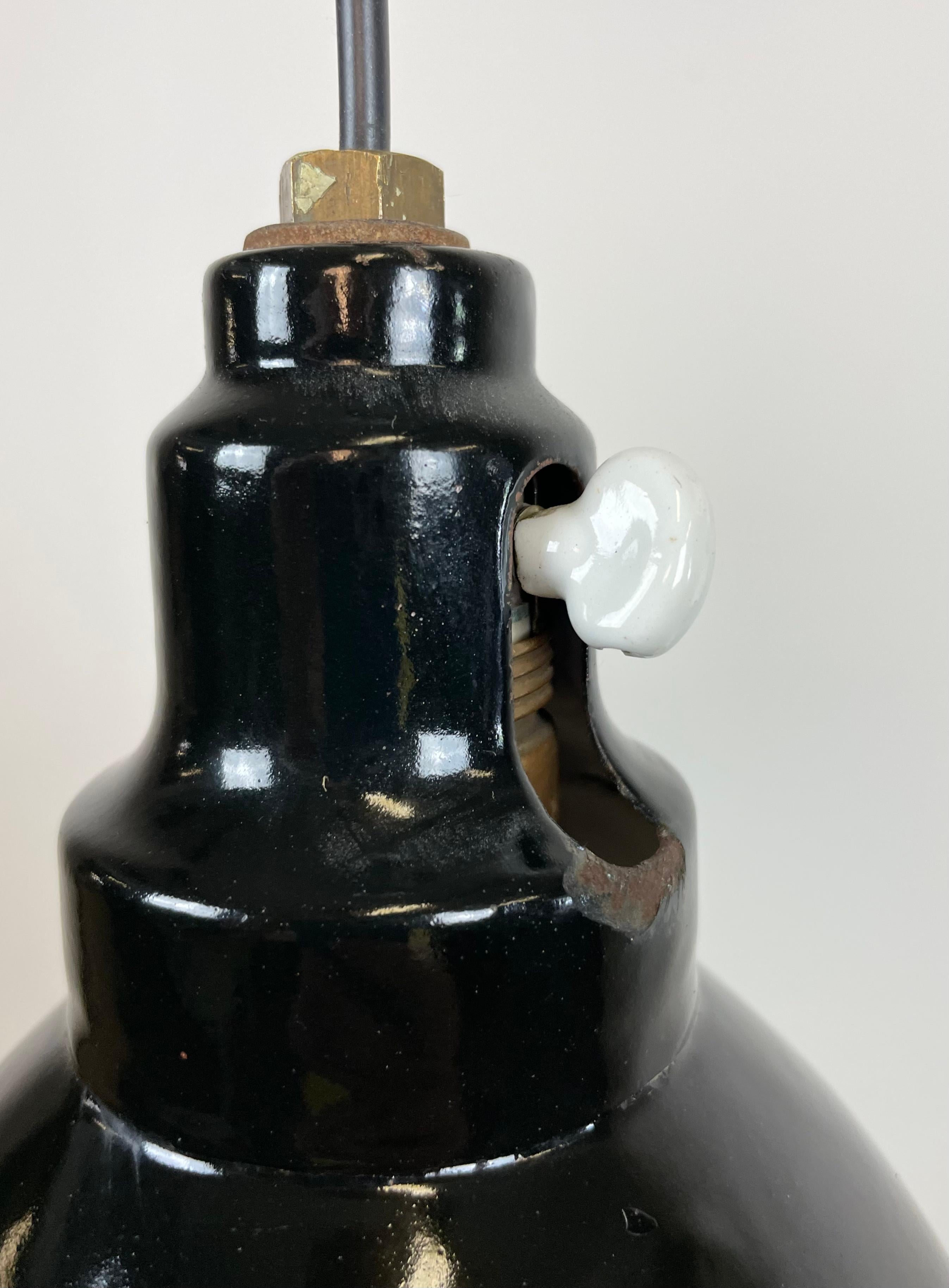 Small Industrial Black Enamel Pendant Lamp, 1950s For Sale 1