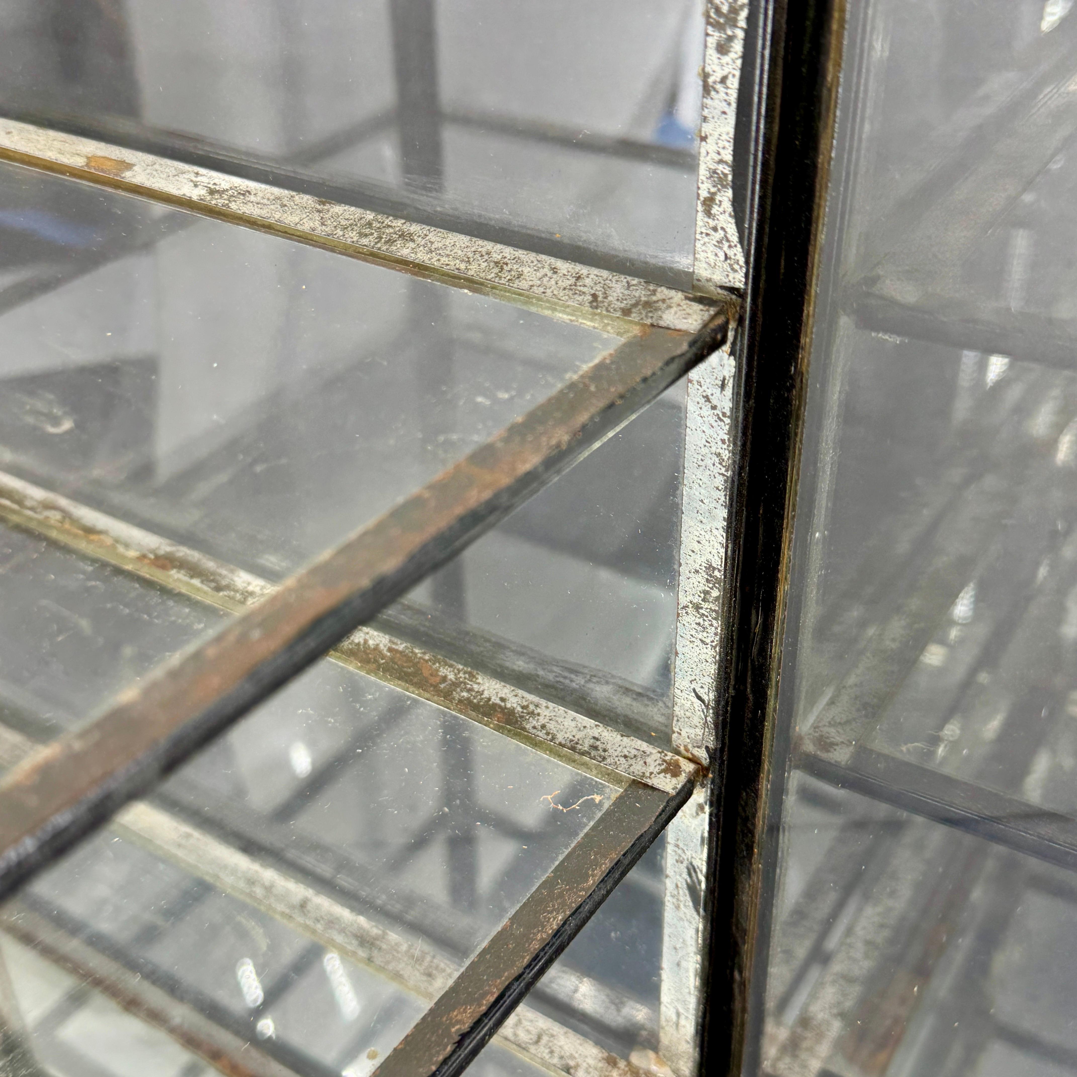 Kleine industrielle schwarz lackiert Tabelle Glas Vitrine Vitrine (Metall)