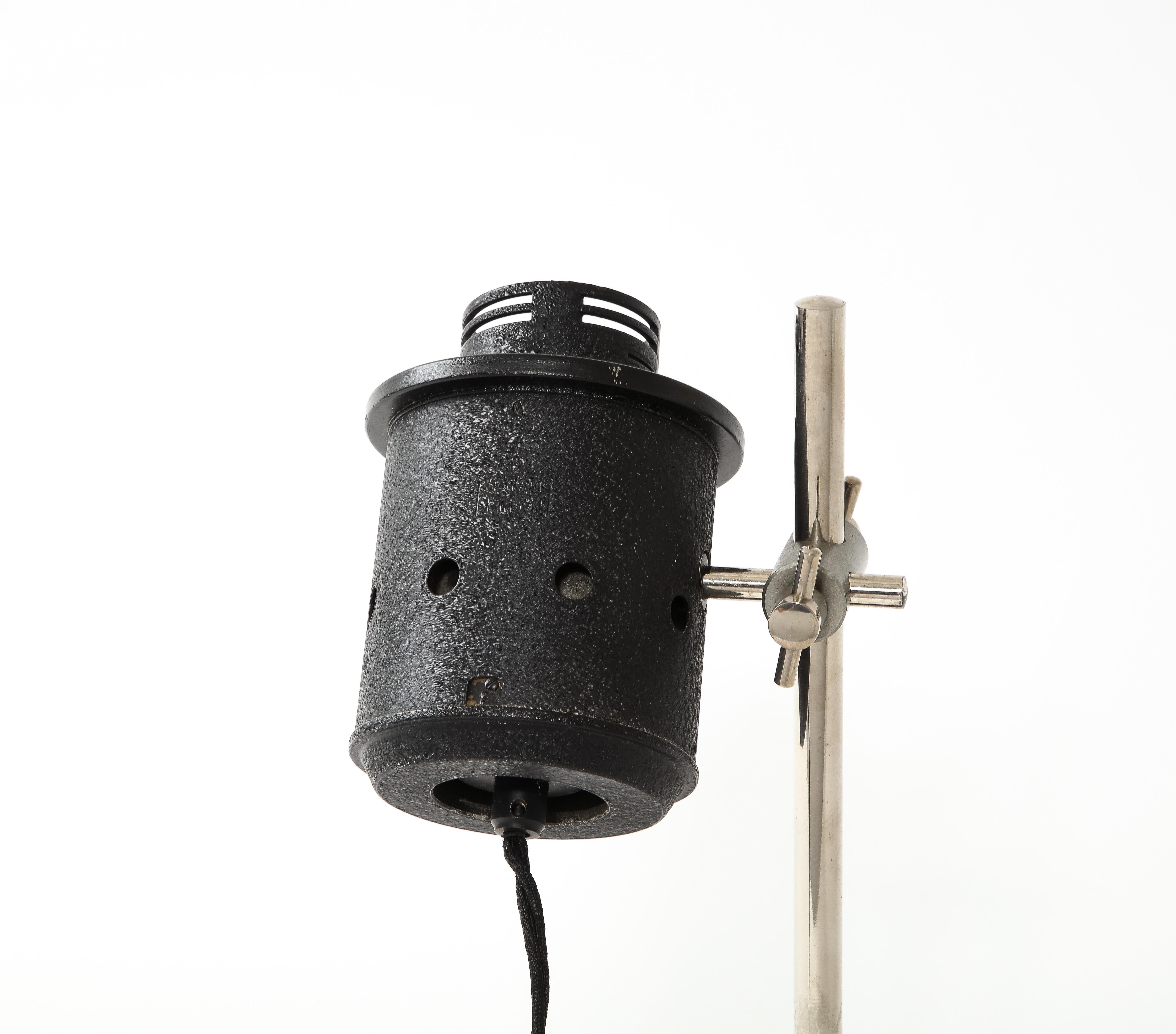 Small Industrial Table Lamp, USA 1960's For Sale 1