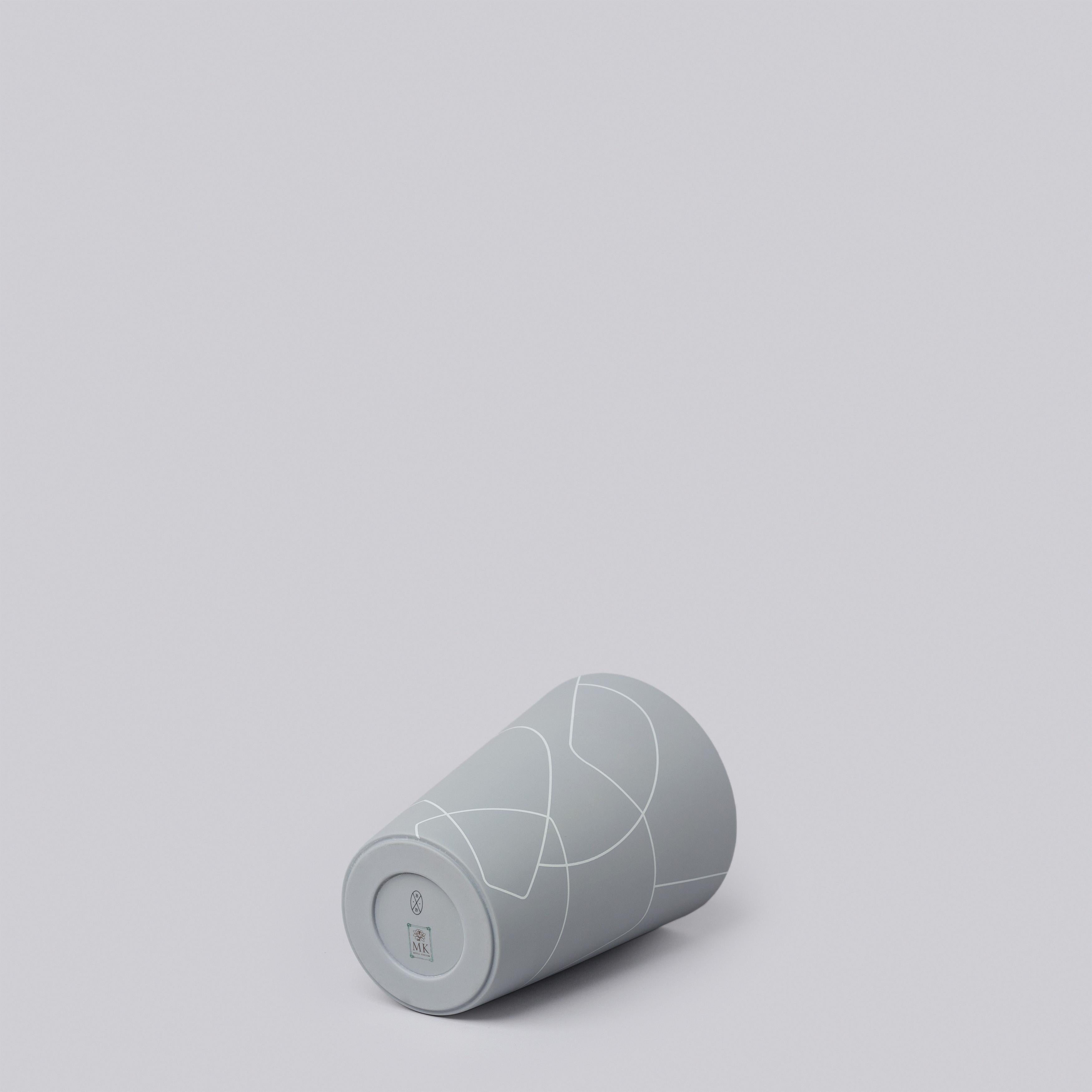 Barbara Barry pour le vase cylindrique Middle Kingdom en 
