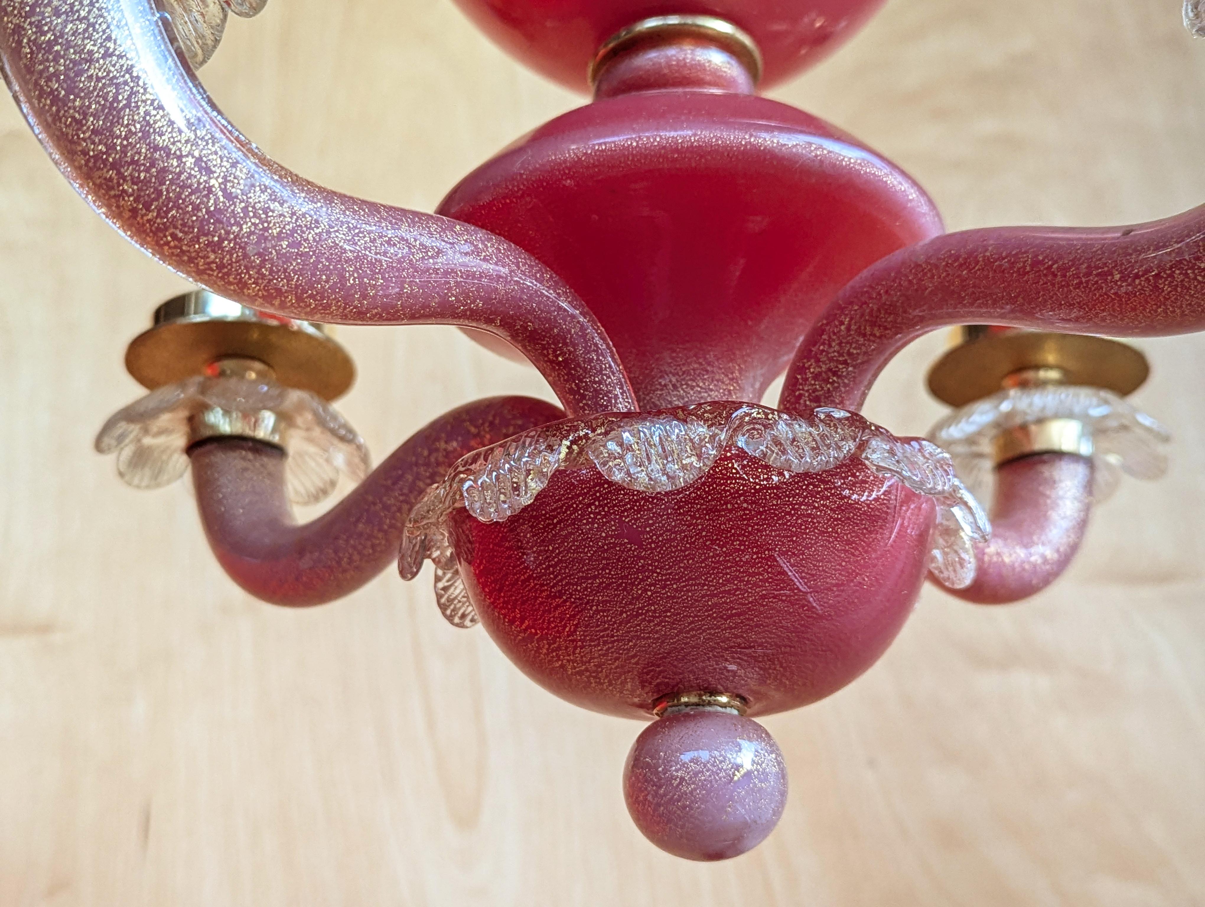 Piccolo lampadario a 4 luci in vetro di Murano iridescente e cremisi di Seguso, anni 1940-50 in vendita 7