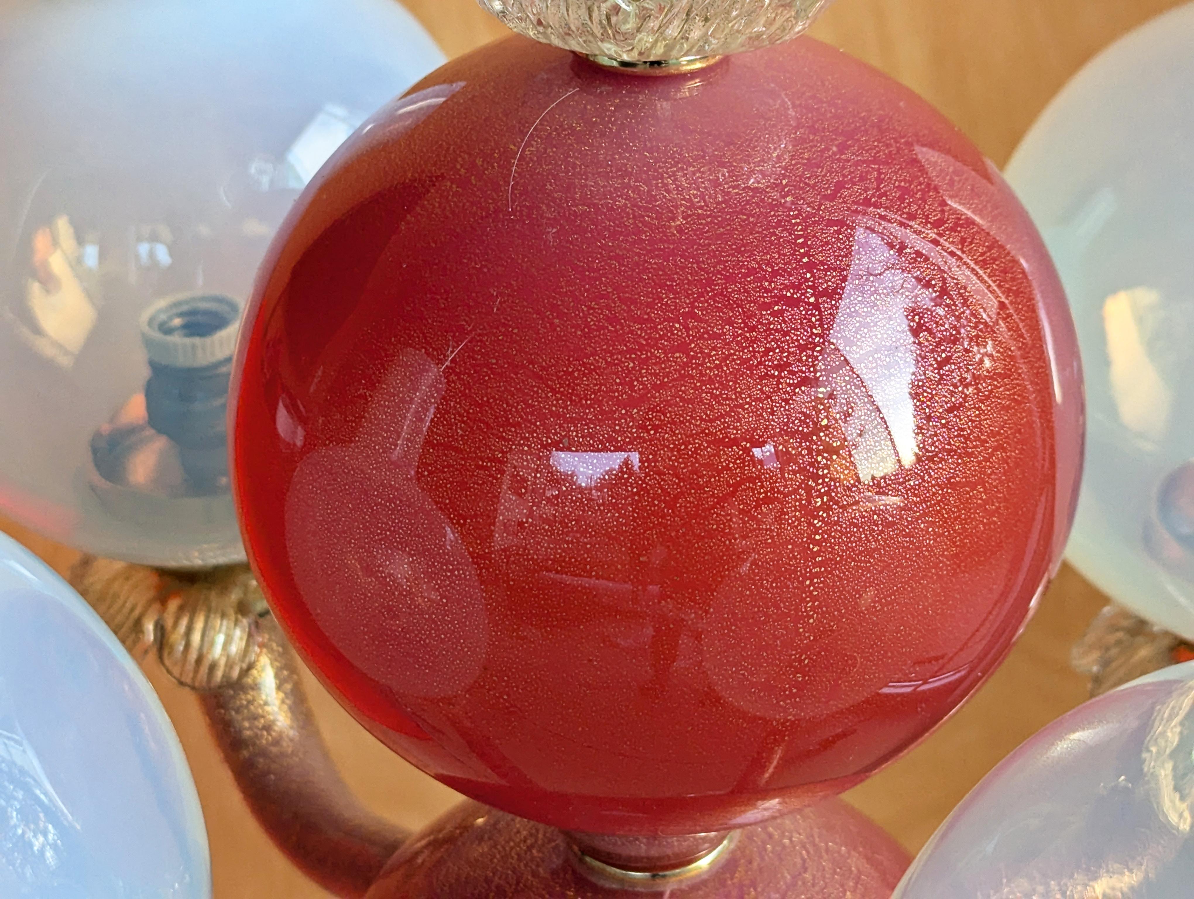 Piccolo lampadario a 4 luci in vetro di Murano iridescente e cremisi di Seguso, anni 1940-50 In condizioni buone in vendita a Varese, Lombardia