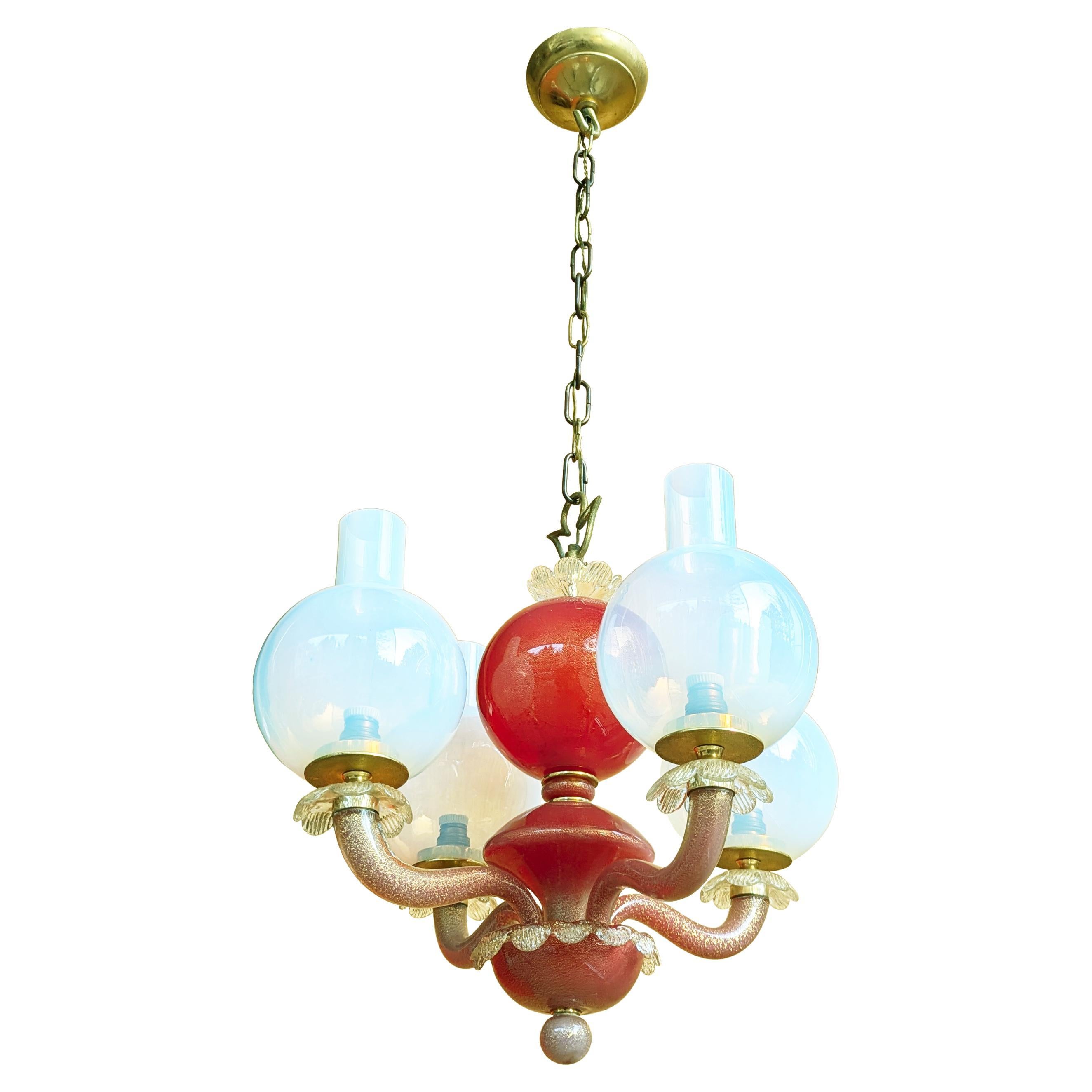 Kleiner Kronleuchter aus irisierendem und karminrotem Muranoglas mit 4 Lichtern von Seguso, 1940-50er Jahre