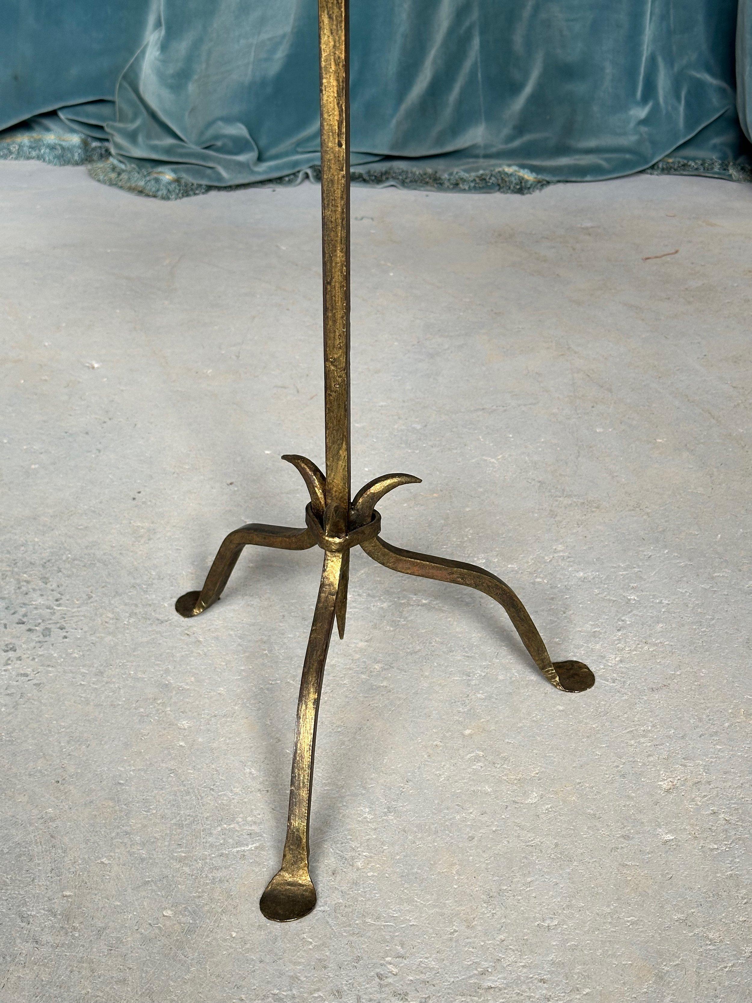 Metal Small Iron Drinks Table with Pointed Stem For Sale