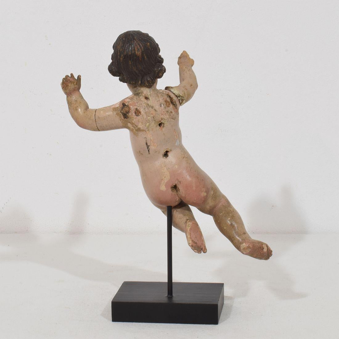 Fino al XVIII secolo Small Italian 18th Century Carved Wooden Baroque Angel in vendita