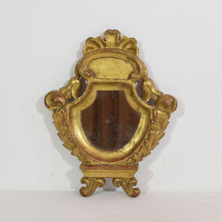 Hand-Carved Small Italian 18th Century Giltwood Neoclassical Mirror For Sale