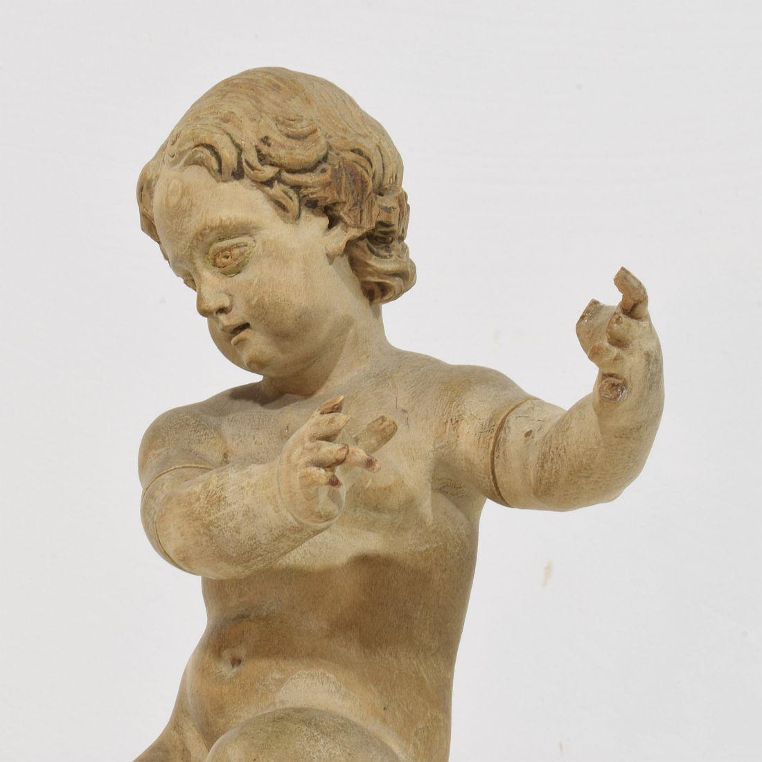 Pequeño ángel barroco italiano del siglo XVIII tallado a mano en madera en venta 4