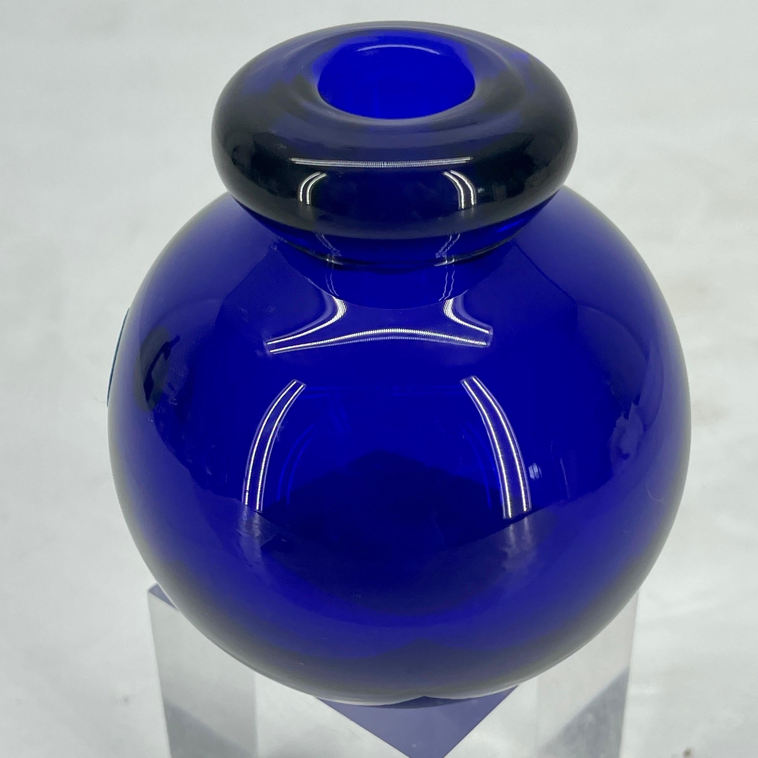 20th Century Small Italian Cobalt Blue Vase by Seguso Murano for Tiffany