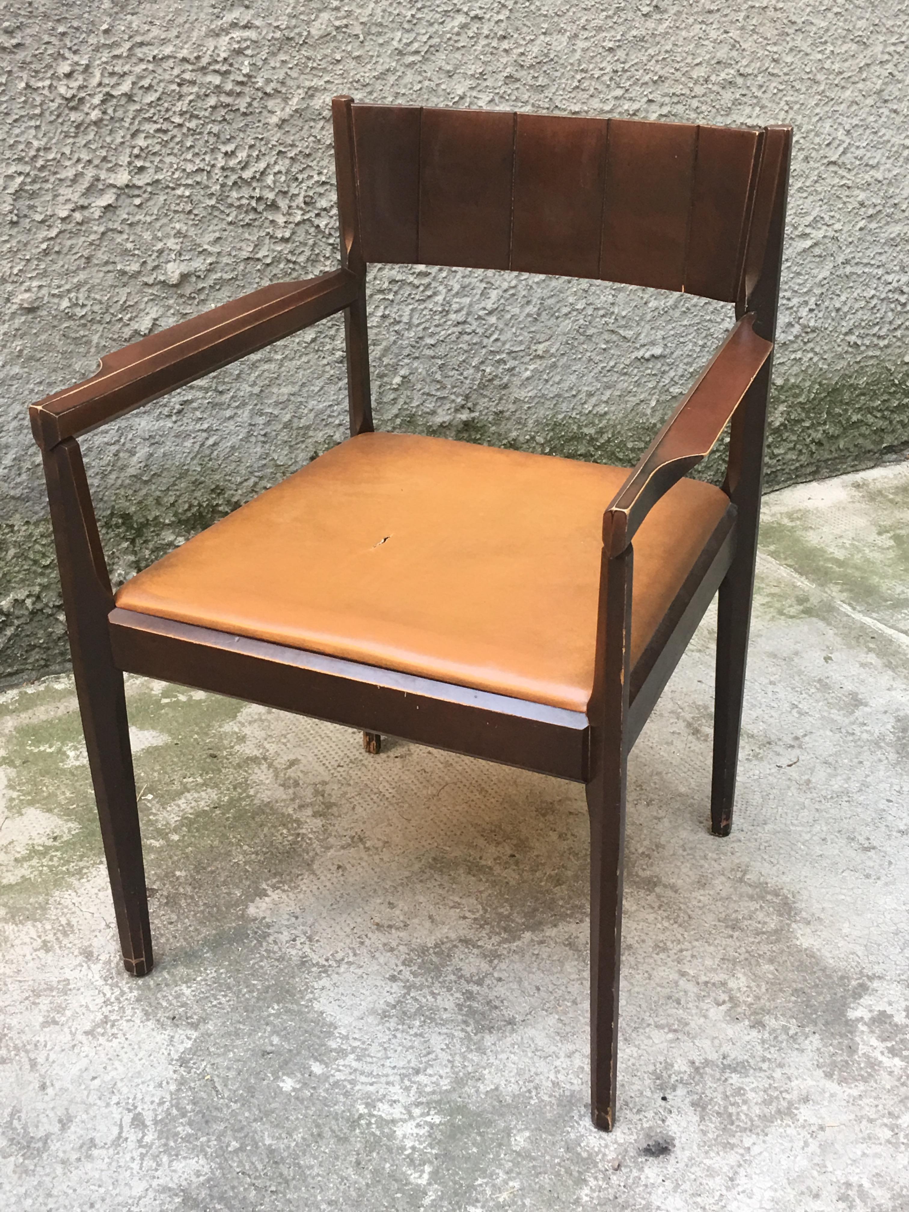 Small Italian Desk with Matching Chair - 60's - Vittorio Dassi -  Set of 2 For Sale 1