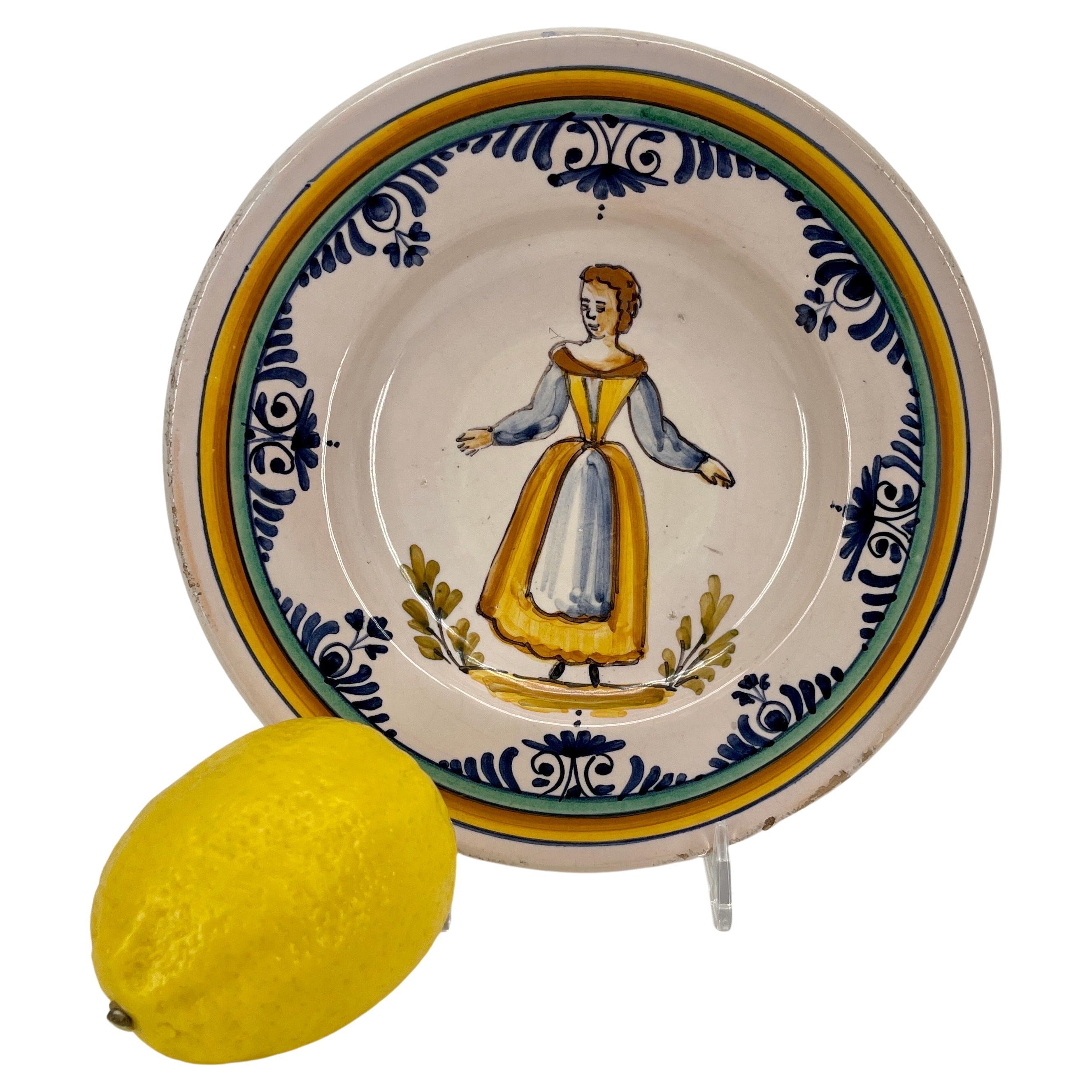  1920's Faience Dish Of a Lady, Italy 

Charming Italian dishes of a a figurative woman representative of the 1920's era in Florence, Italy. This  would a wonderful display piece on a table or bookshelf.