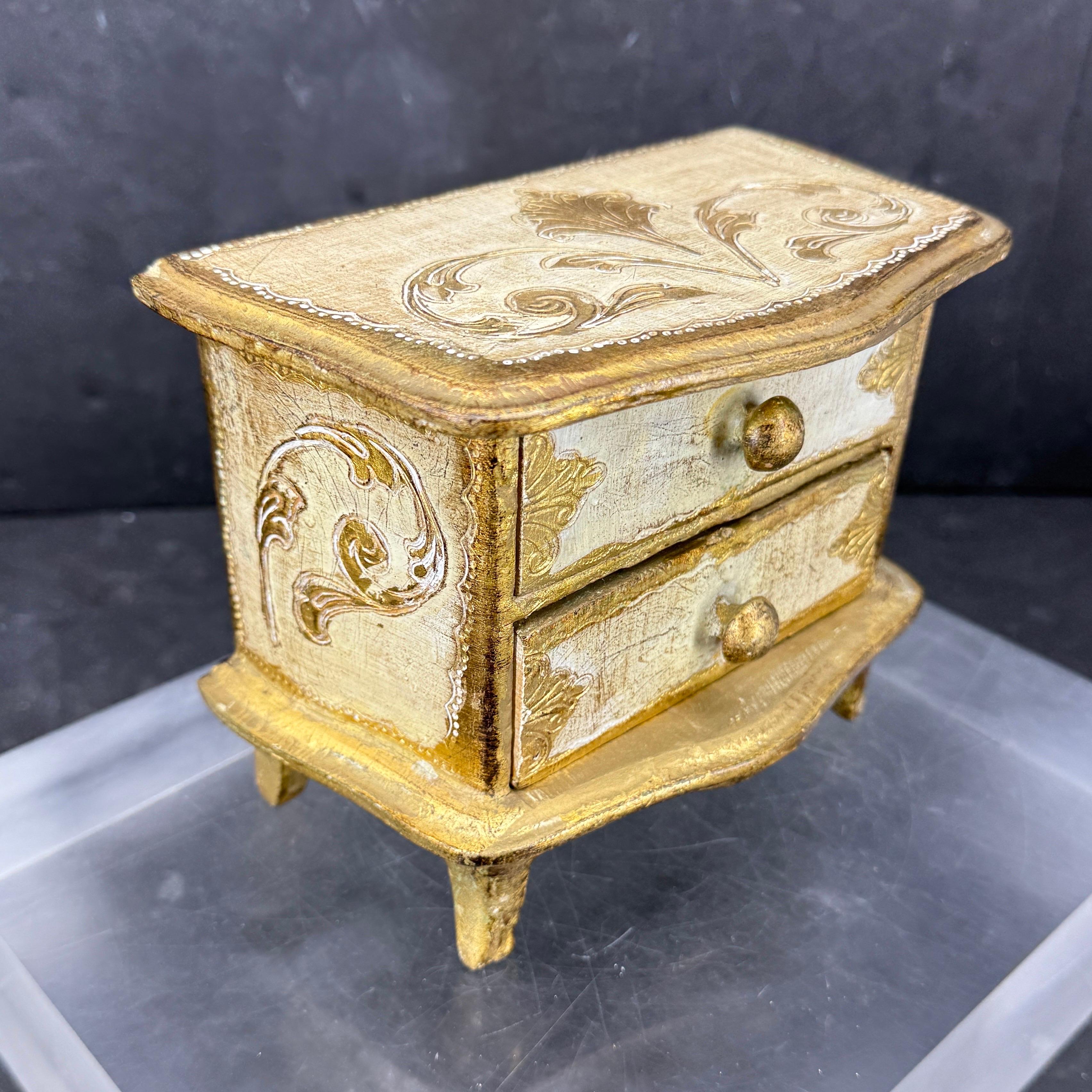 Small Italian Florentine Jewelry Miniature Chest of Drawers In Good Condition For Sale In Haddonfield, NJ