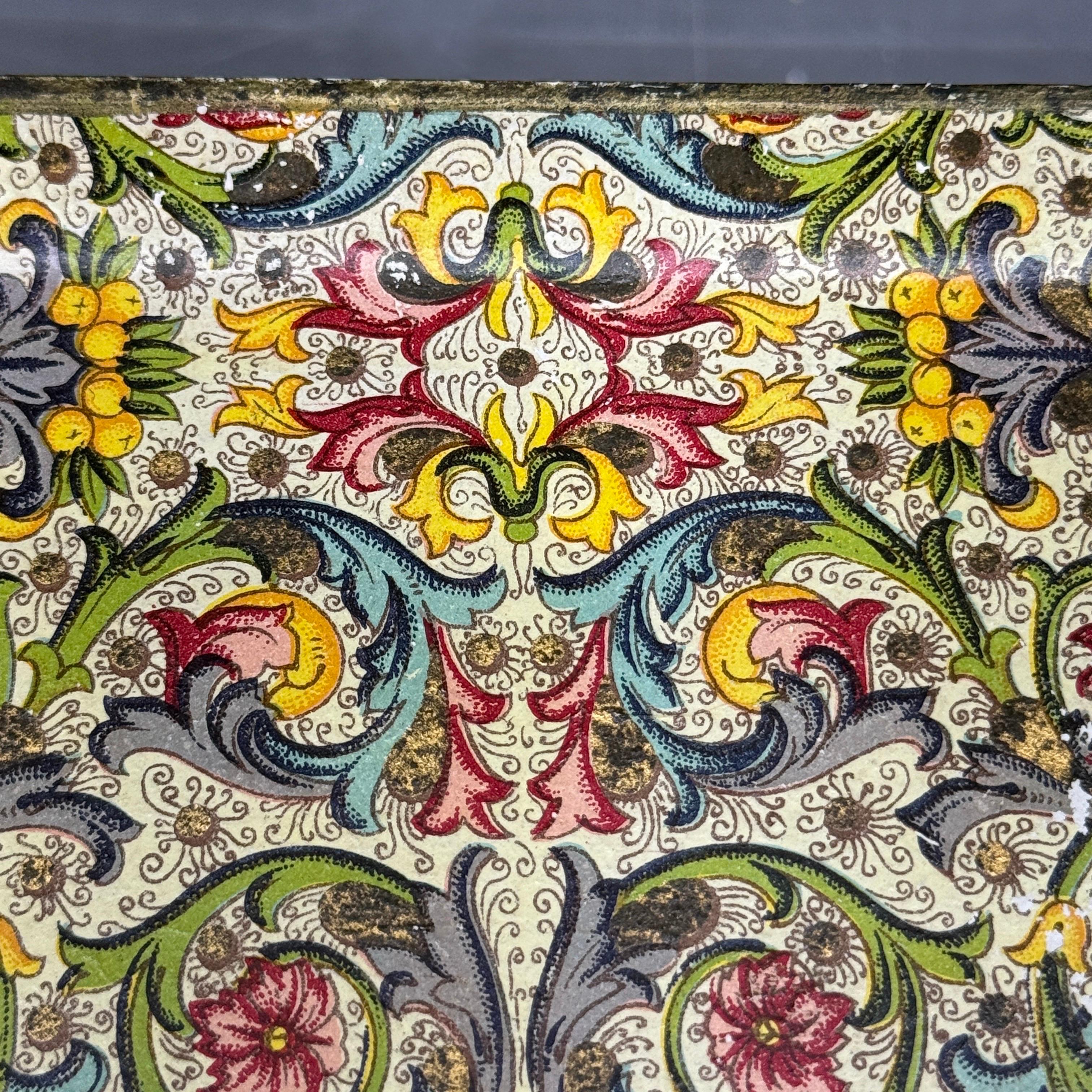 Piccolo vassoio per vanità in legno dipinto in stile italiano Florentine In condizioni buone in vendita a Haddonfield, NJ