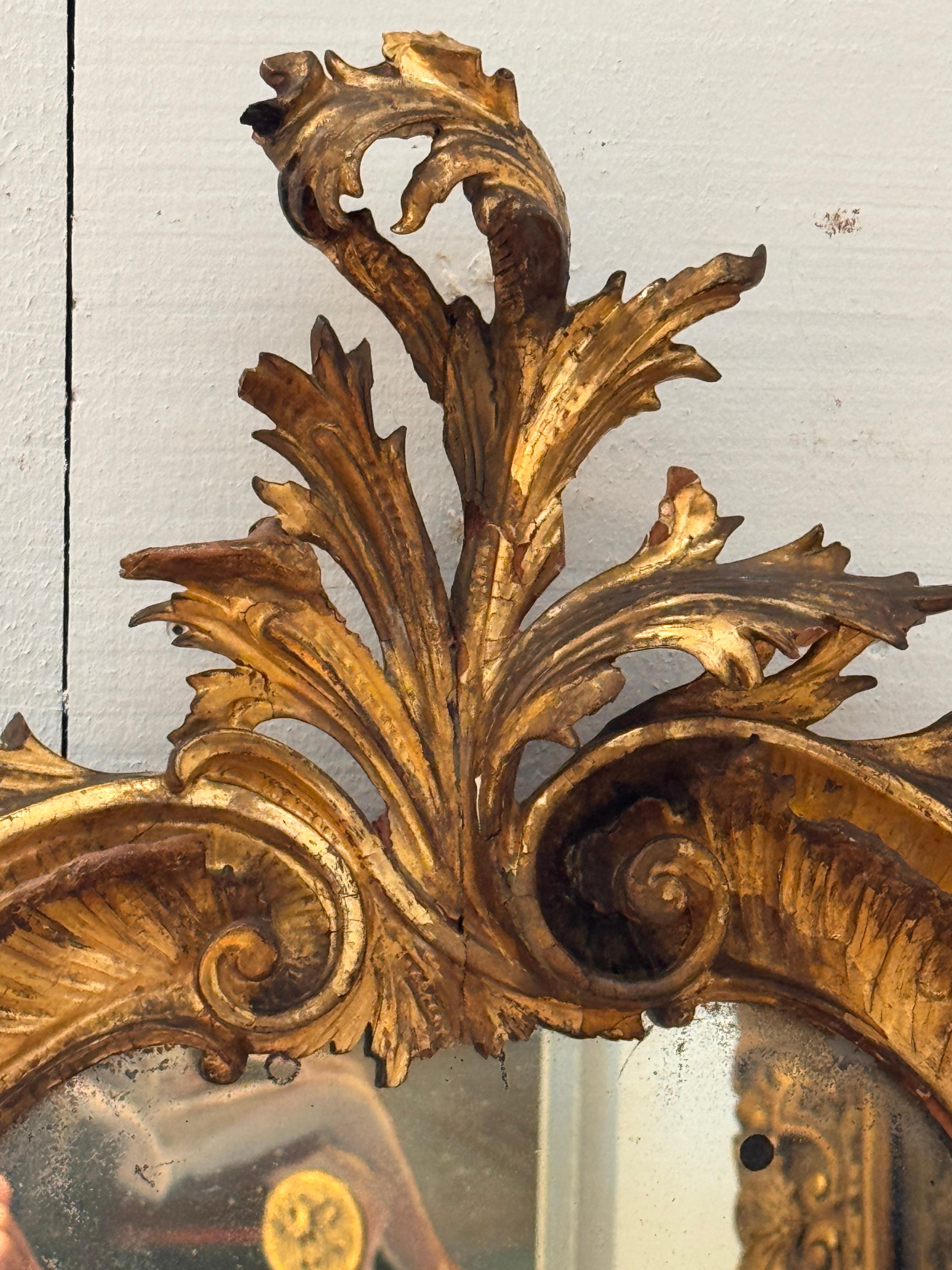 XIXe siècle Petit miroir italien en bois doré en vente