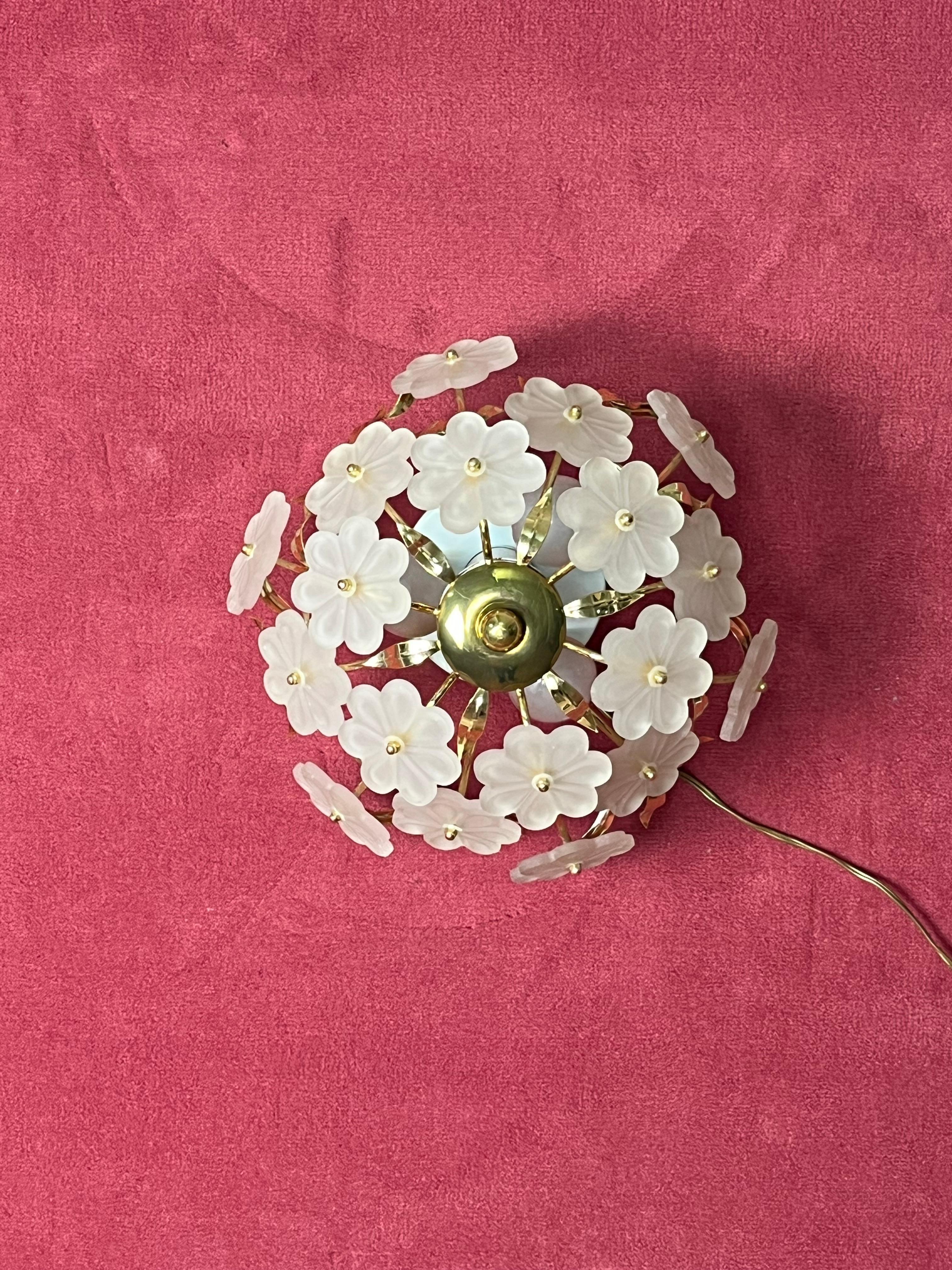 Mid-20th Century Small Italian Mid-Century 3-Light Murano Glass Ceiling Lamp, 1960s For Sale